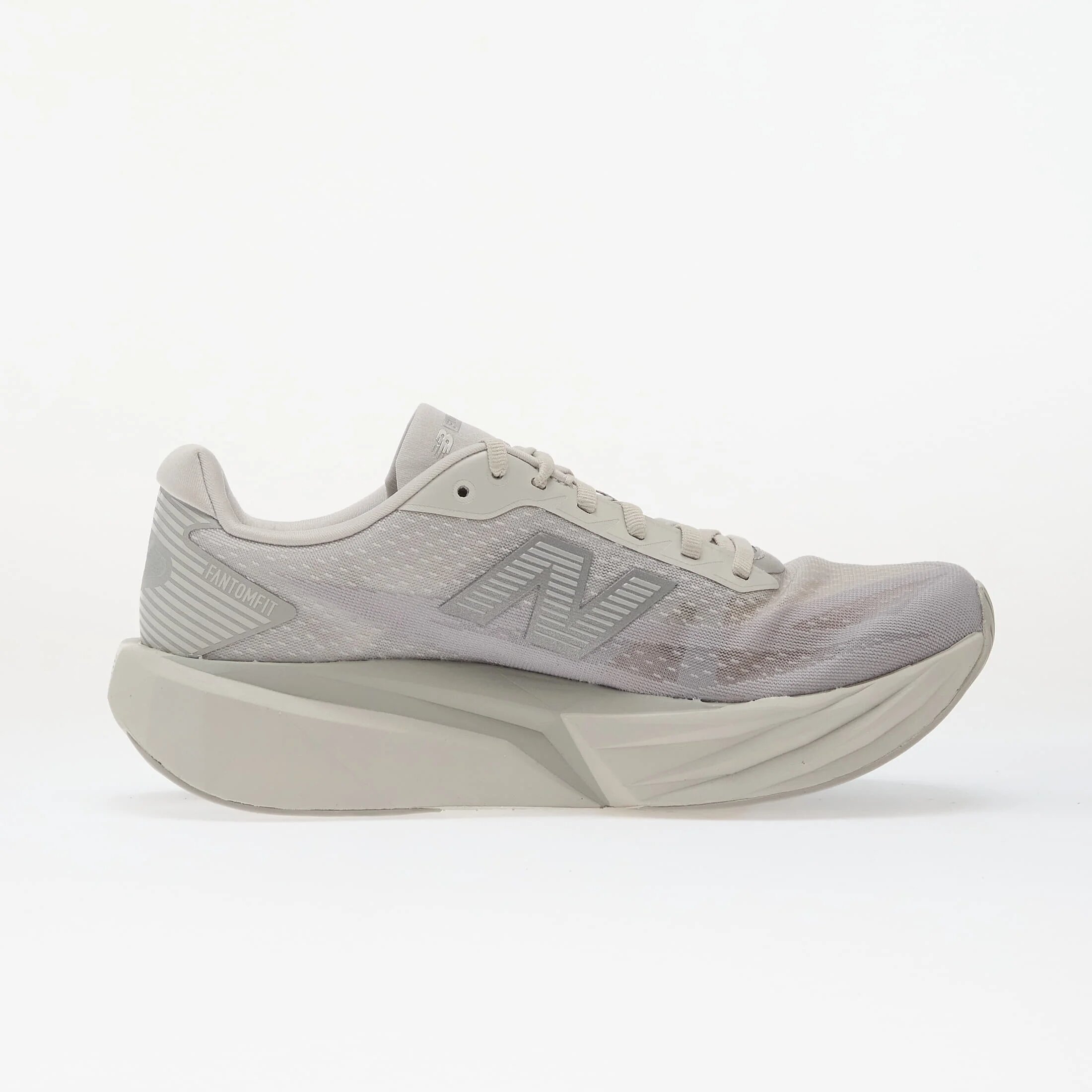 New Balance Сникърси FuelCell Rebel v5 Wide Grey Matter/ Silver Metallic