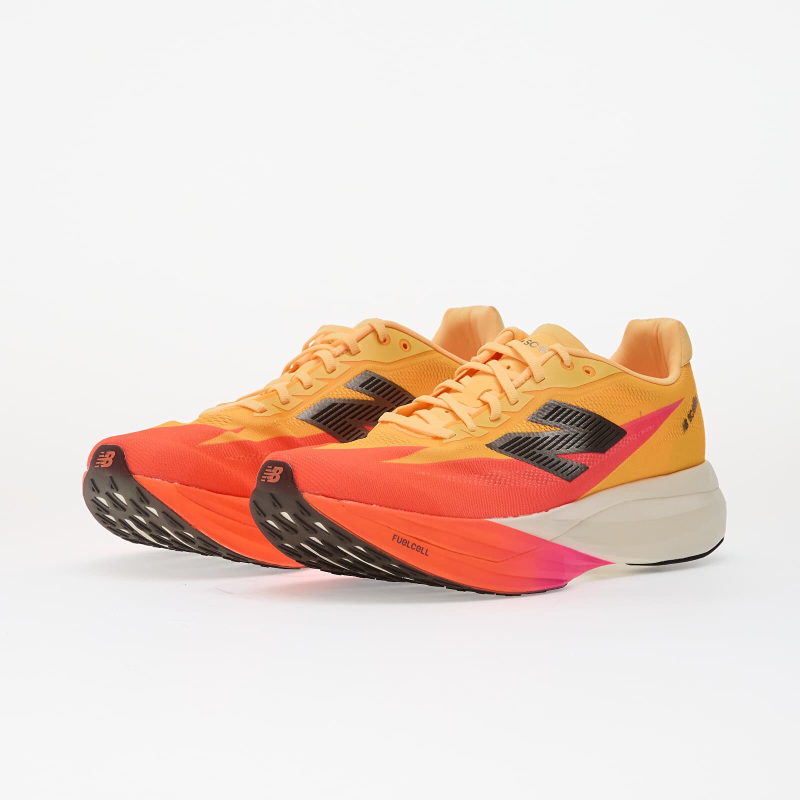 New Balance Сникърси FuelCell SuperComp Elite V5 Tangerine Heat/ White Peach/ Pink Heat