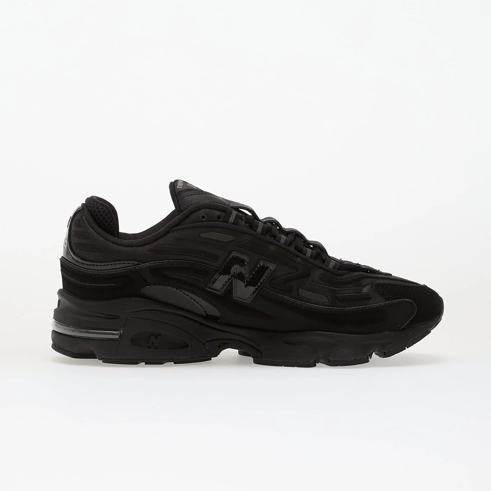 New Balance Сникърси M1000D Black/ Black Metallic/ Light Gold Metallic B