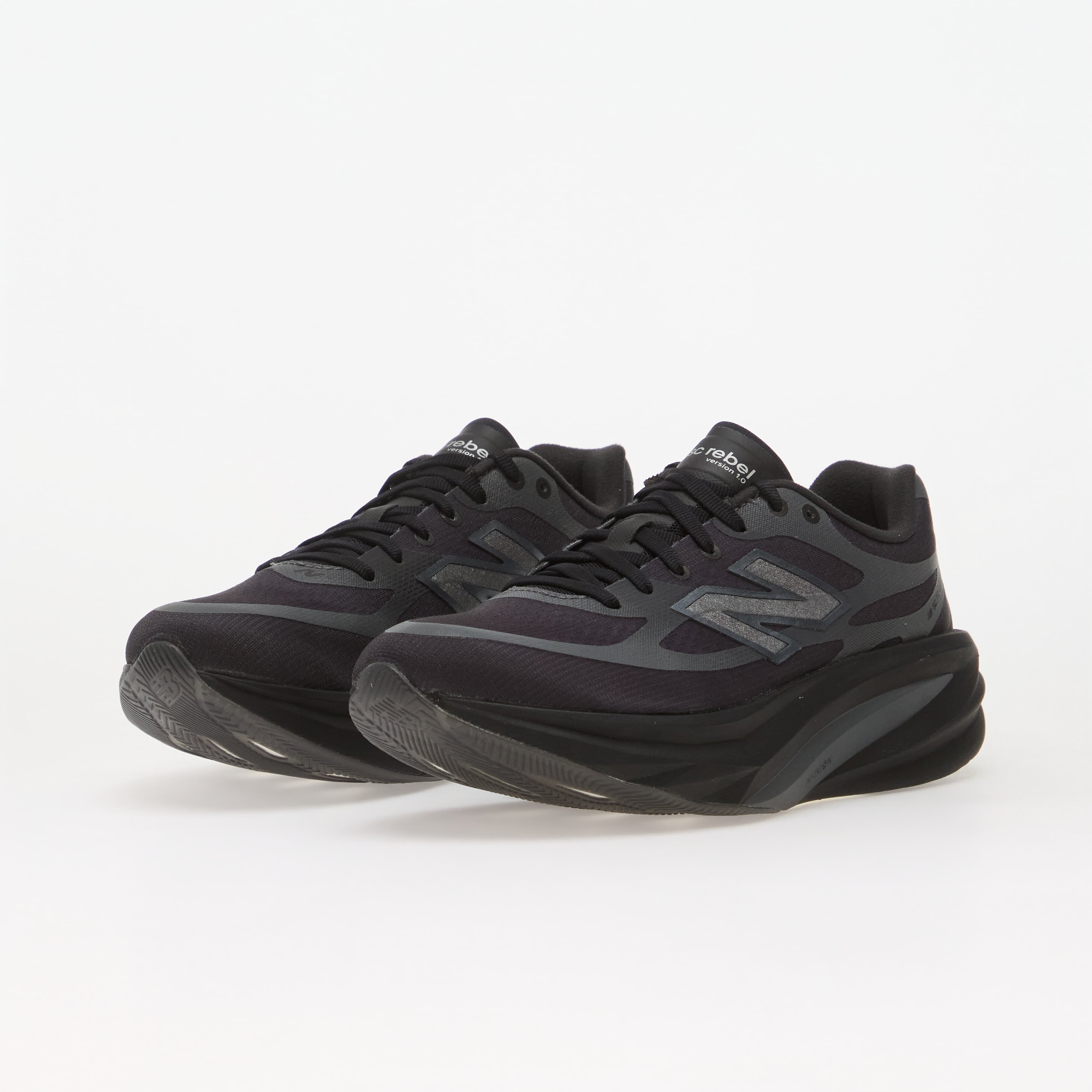 New Balance Сникърси WREBX Black/ Magnet