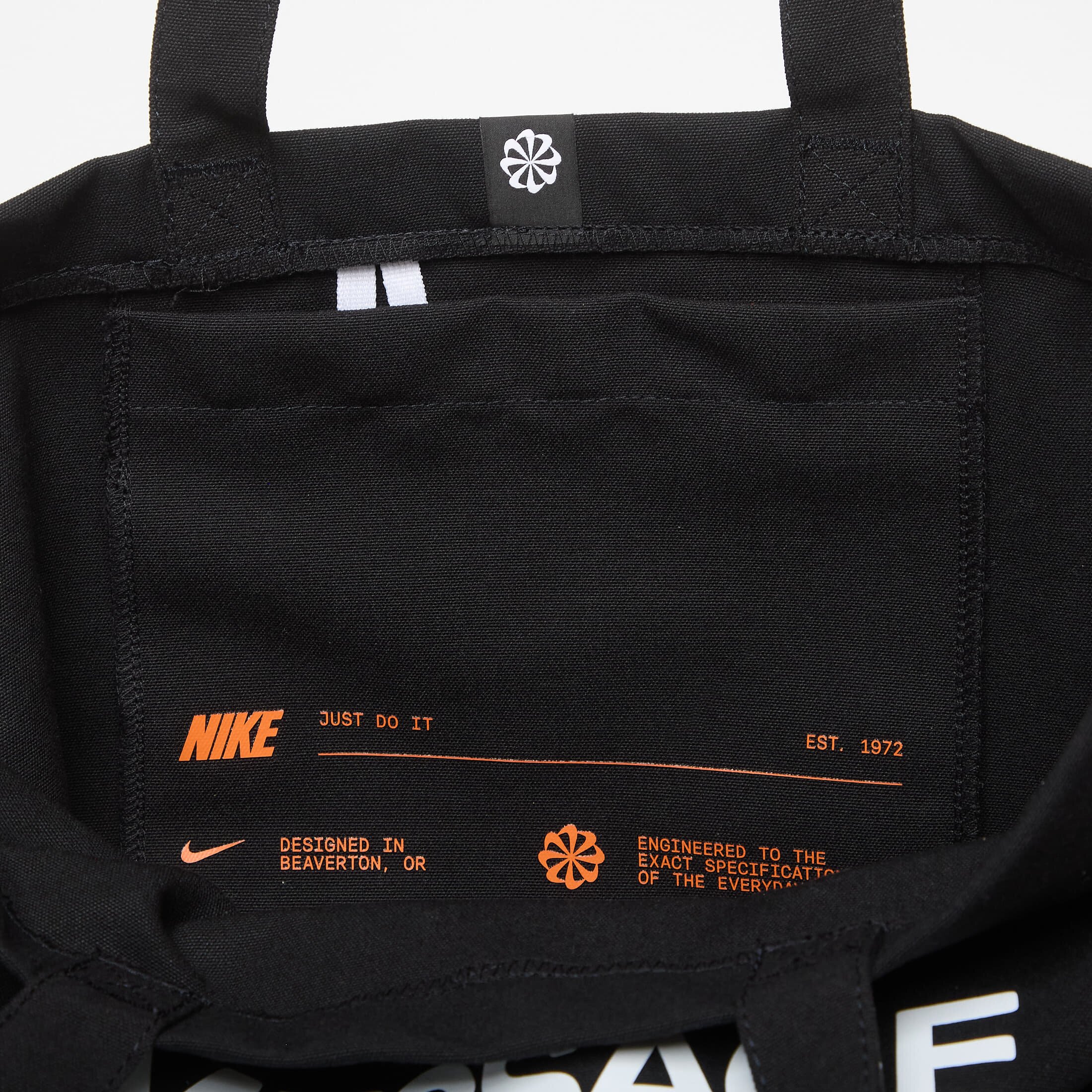 Nike Чанта Heritage "Your Message Here" Tote Bag 22L Black/ White/ Safety Orange