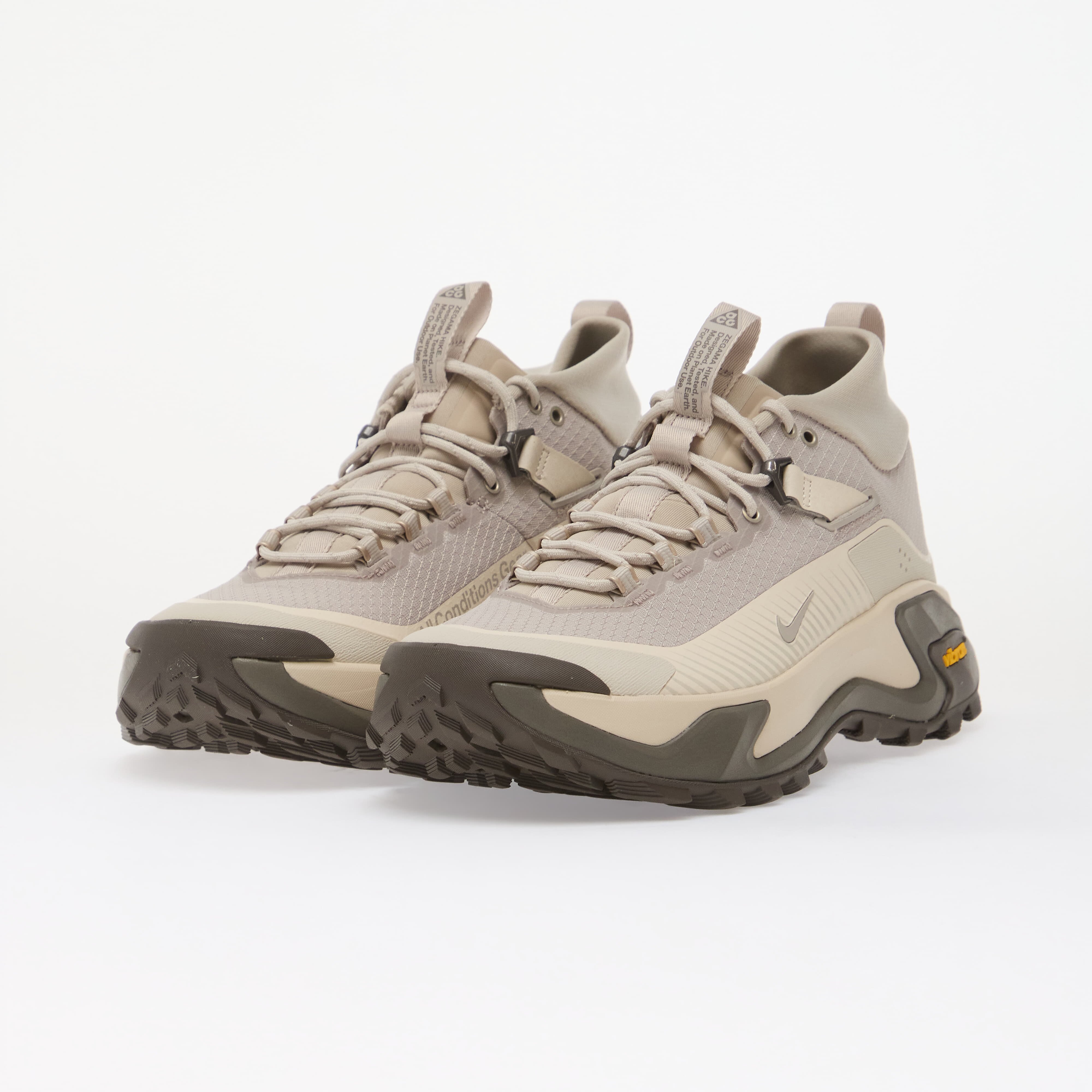 Nike Обувки ACG Zegama Hike Cream Ii/ Cream Ii-Lt Orewood Brn