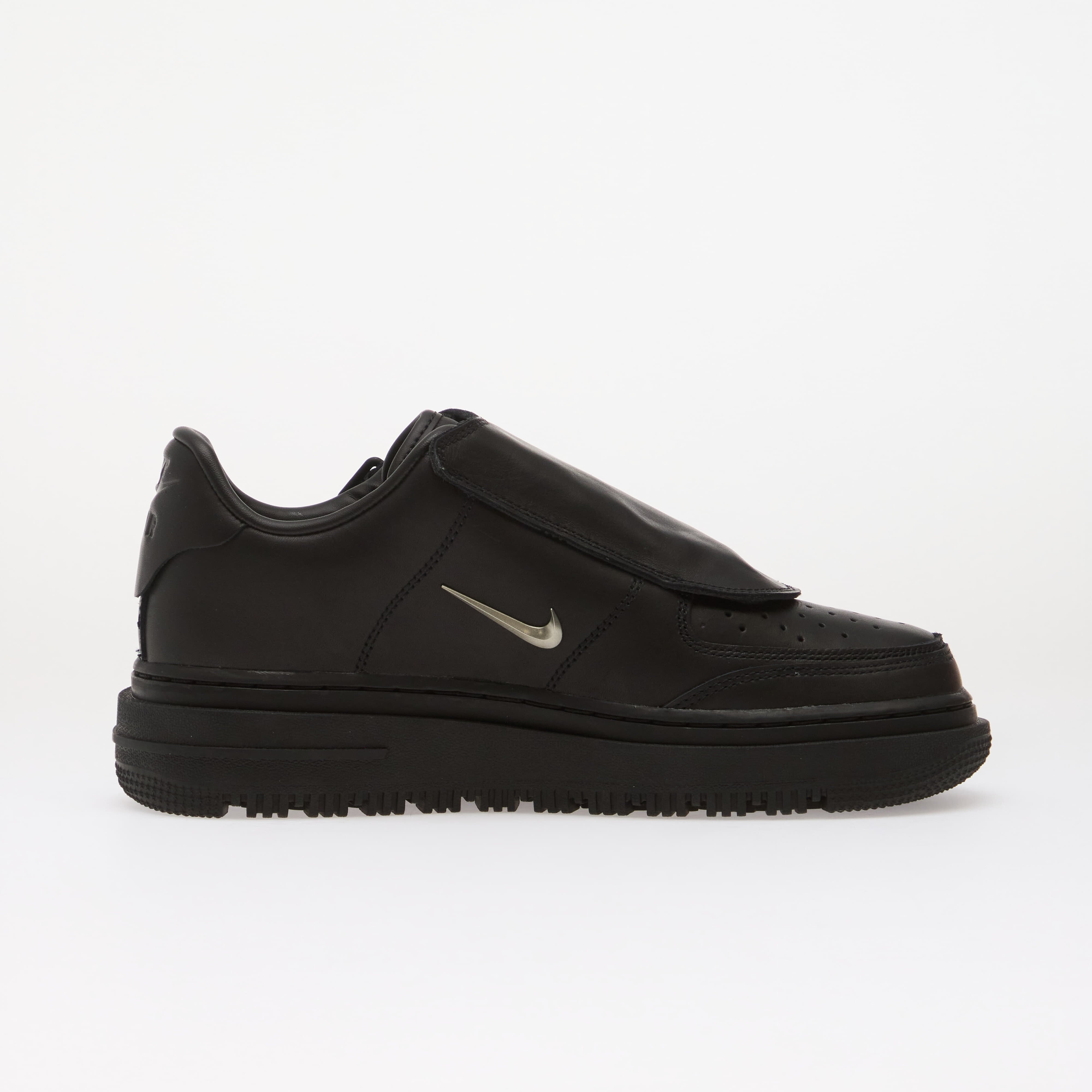 Nike Обувки Air Force 1 LX Black/ Metallic Silver-Anthracite