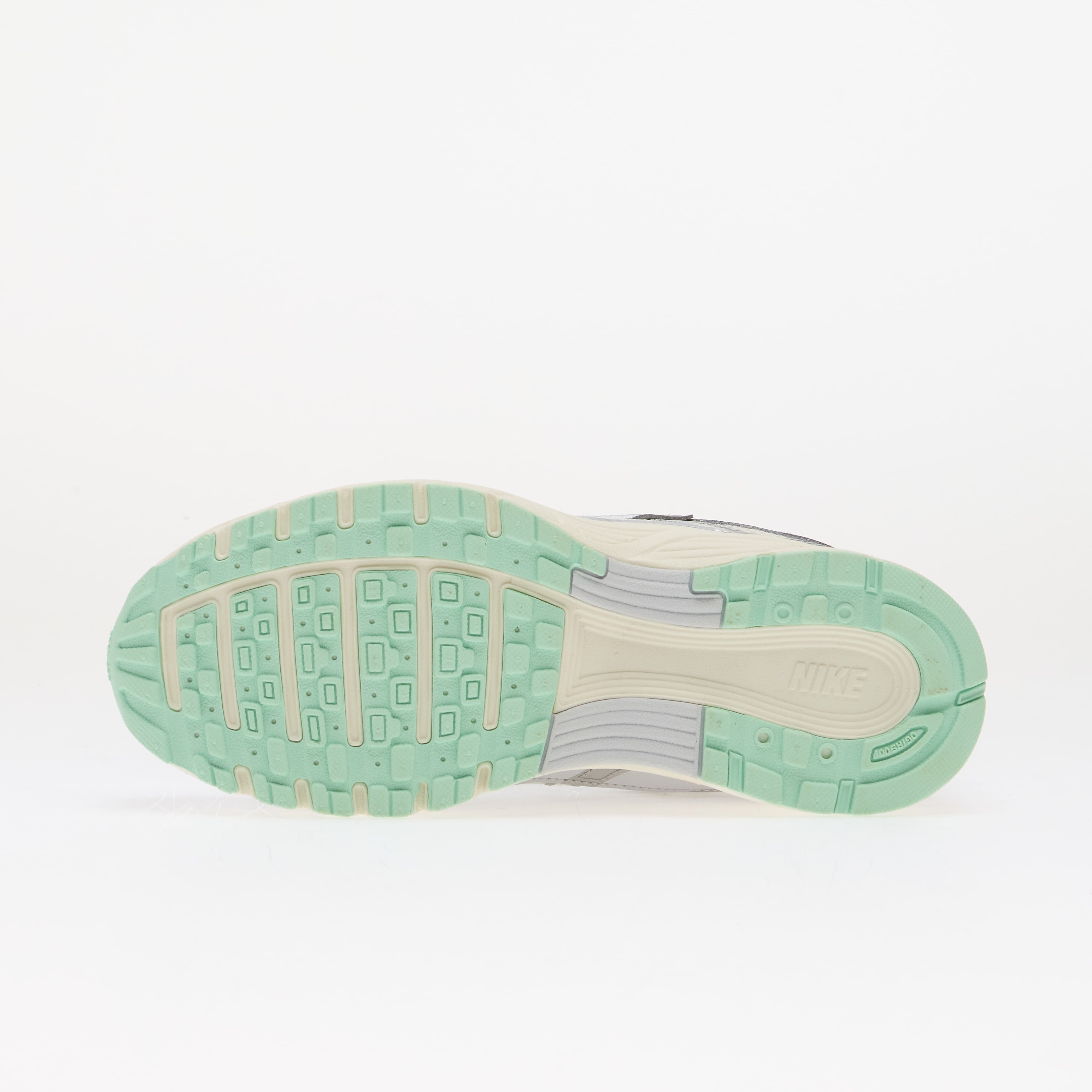 Nike Обувки P-6000 Utility Kids Sail/ Arctic Green/ Football Grey