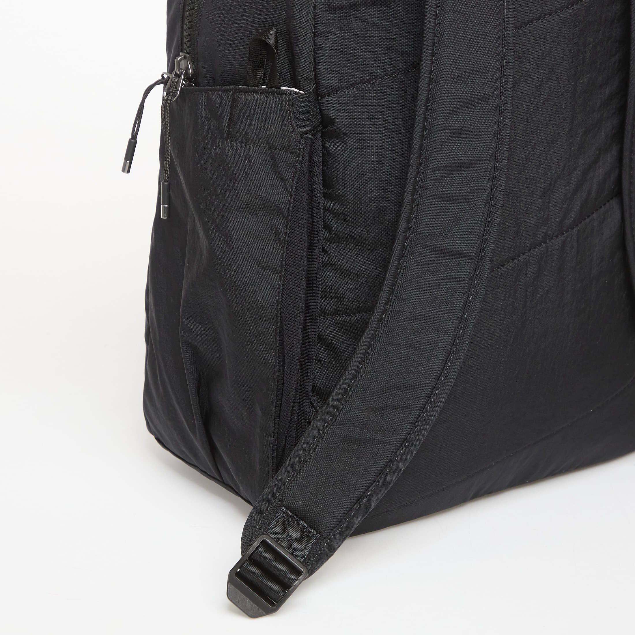 Nike Раница Aura Backpack 24L Black/ Black/ Gunmetal