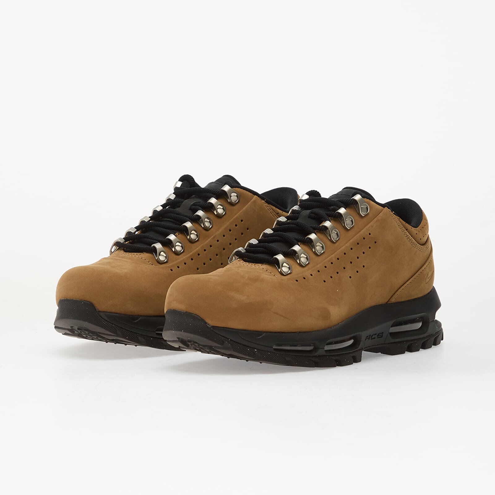 Nike Сникърси ACG Air Max Goadome Low Sp Taupe/ University Red-Black
