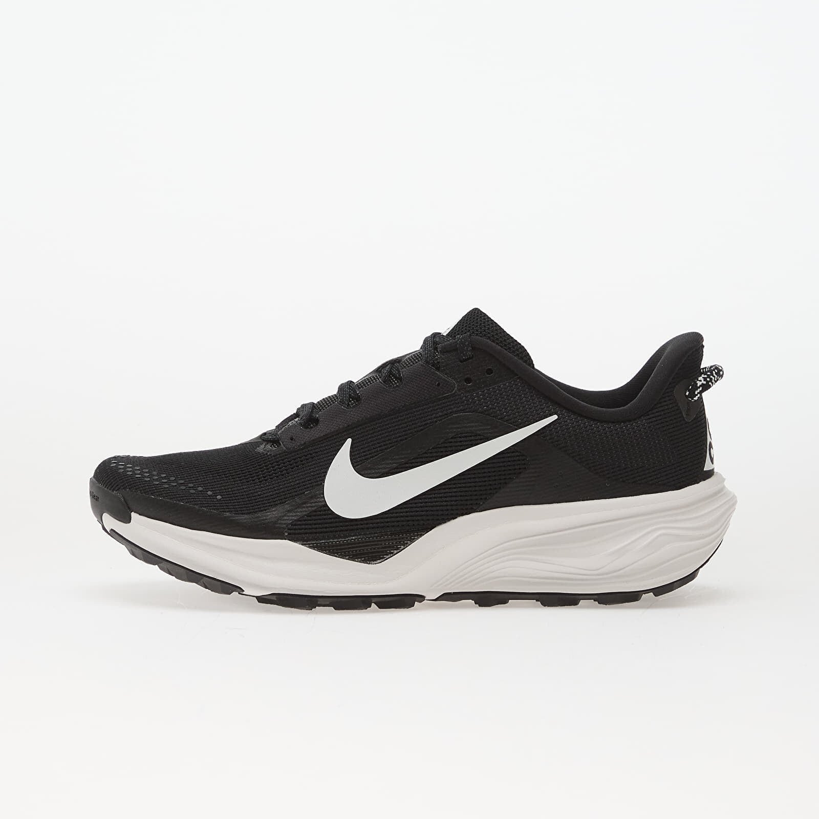 Nike Сникърси Acg Pegasus Black/ Summit White-Anthracite