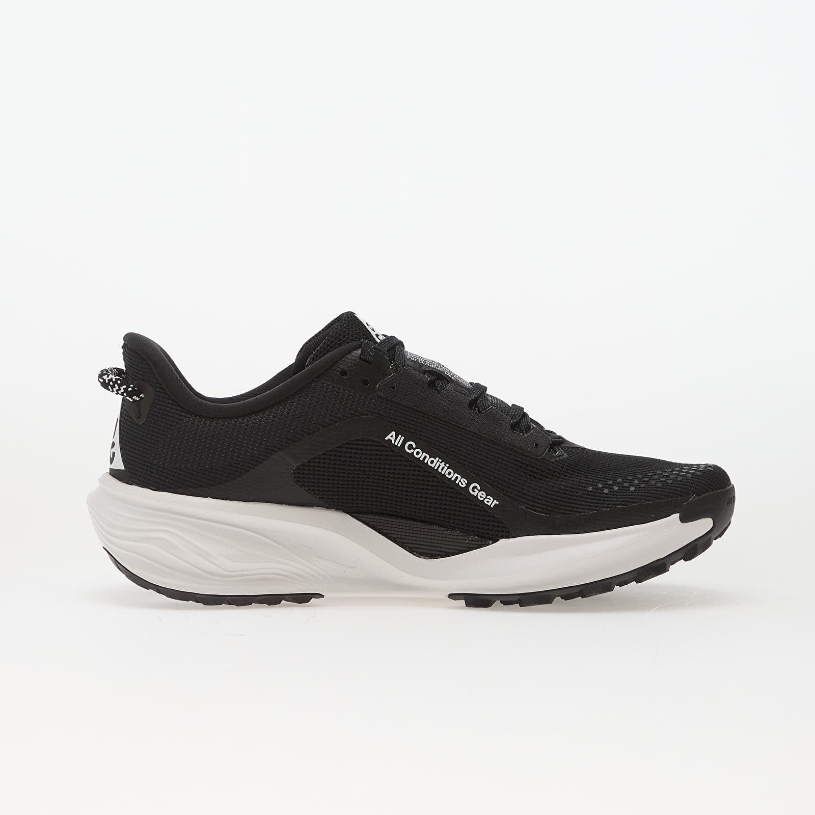 Nike Сникърси Acg Pegasus Black/ Summit White-Anthracite