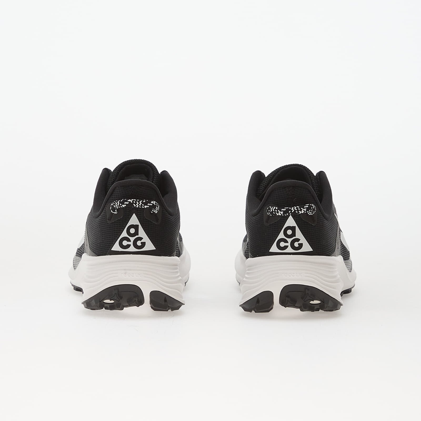 Nike Сникърси Acg Pegasus Black/ Summit White-Anthracite