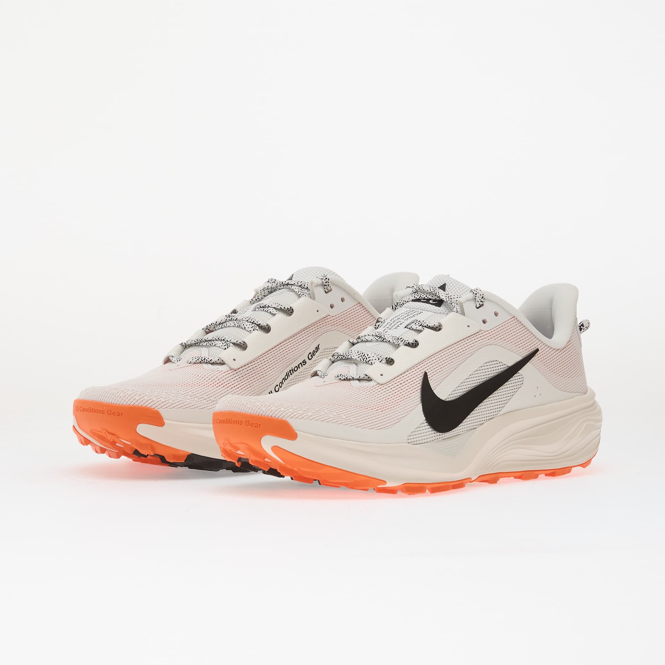 Nike Сникърси Acg Pegasus Summit White/ Black-Phantom-Safety Orange