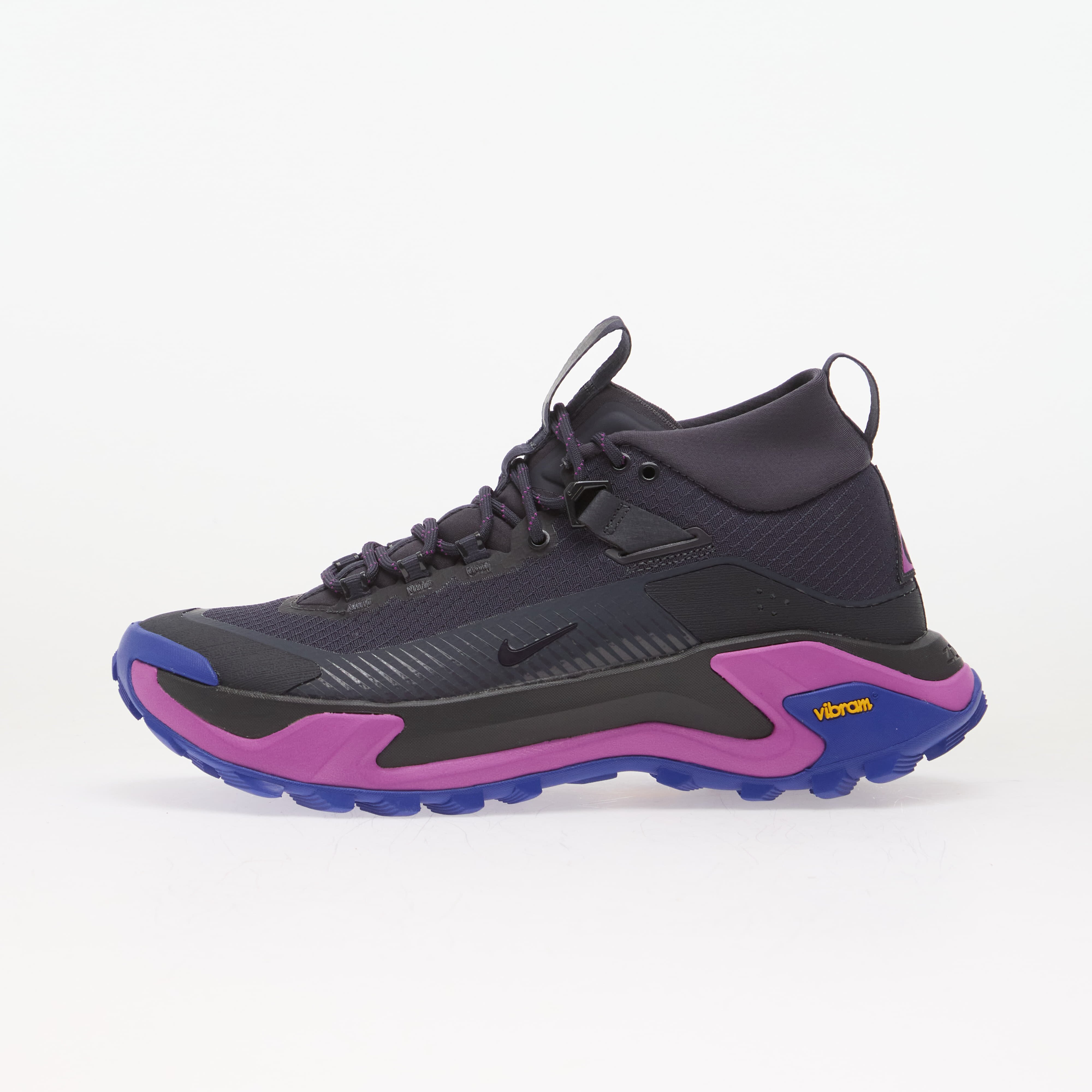 Nike Сникърси ACG Zegama Hike Gridiron/ Purple Dynasty-Vivid Purple