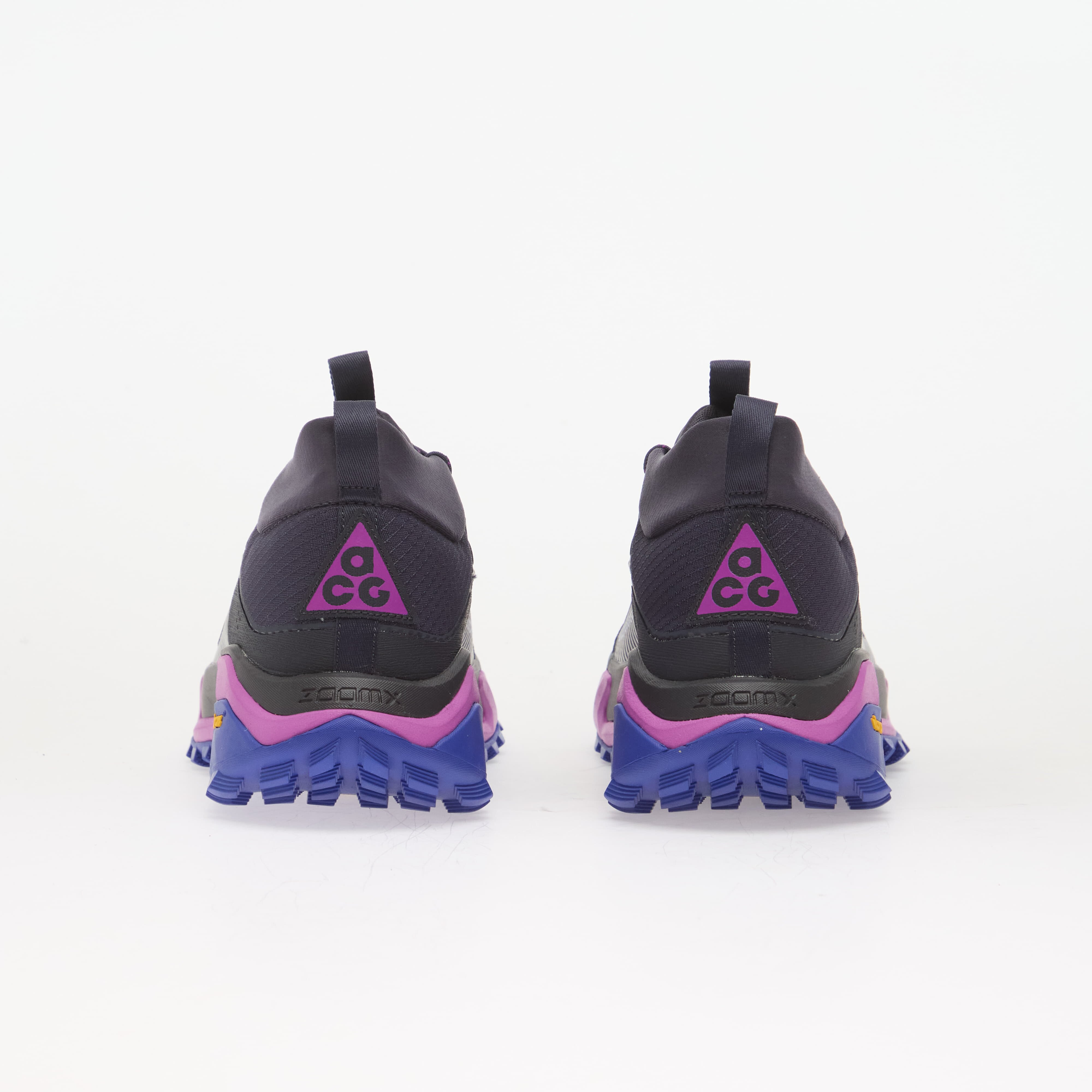 Nike Сникърси ACG Zegama Hike Gridiron/ Purple Dynasty-Vivid Purple