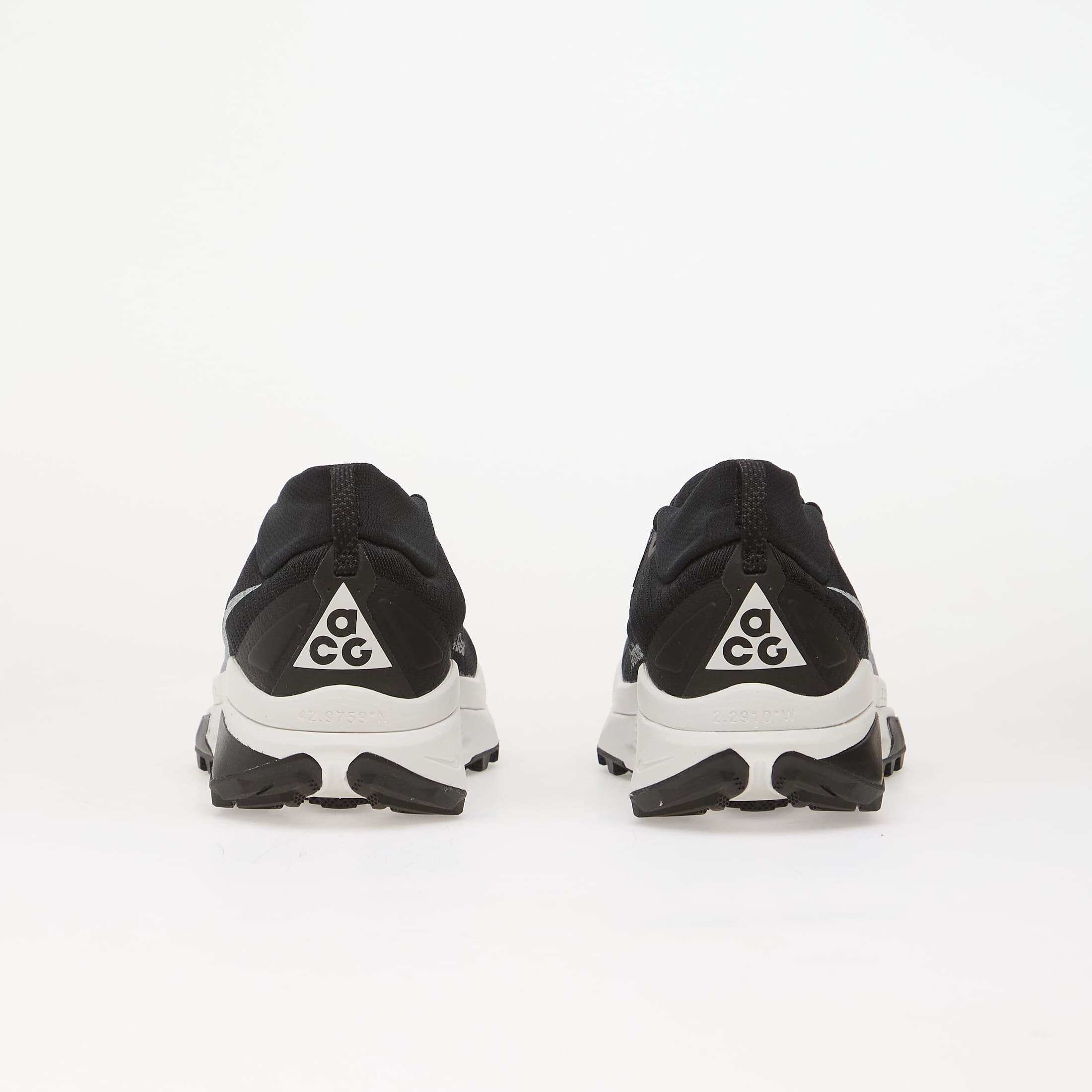 Nike Сникърси ACG Zegama Trail Black/ Summit White-Safety Orange