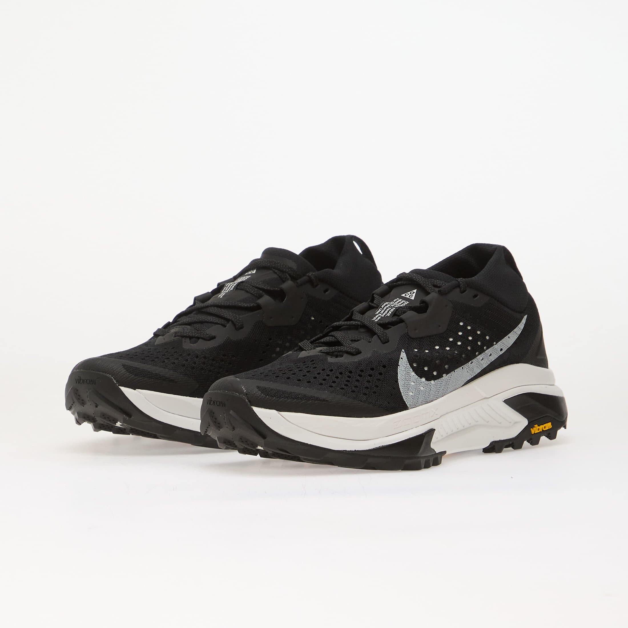 Nike Сникърси ACG Zegama Trail Black/ Summit White-Safety Orange