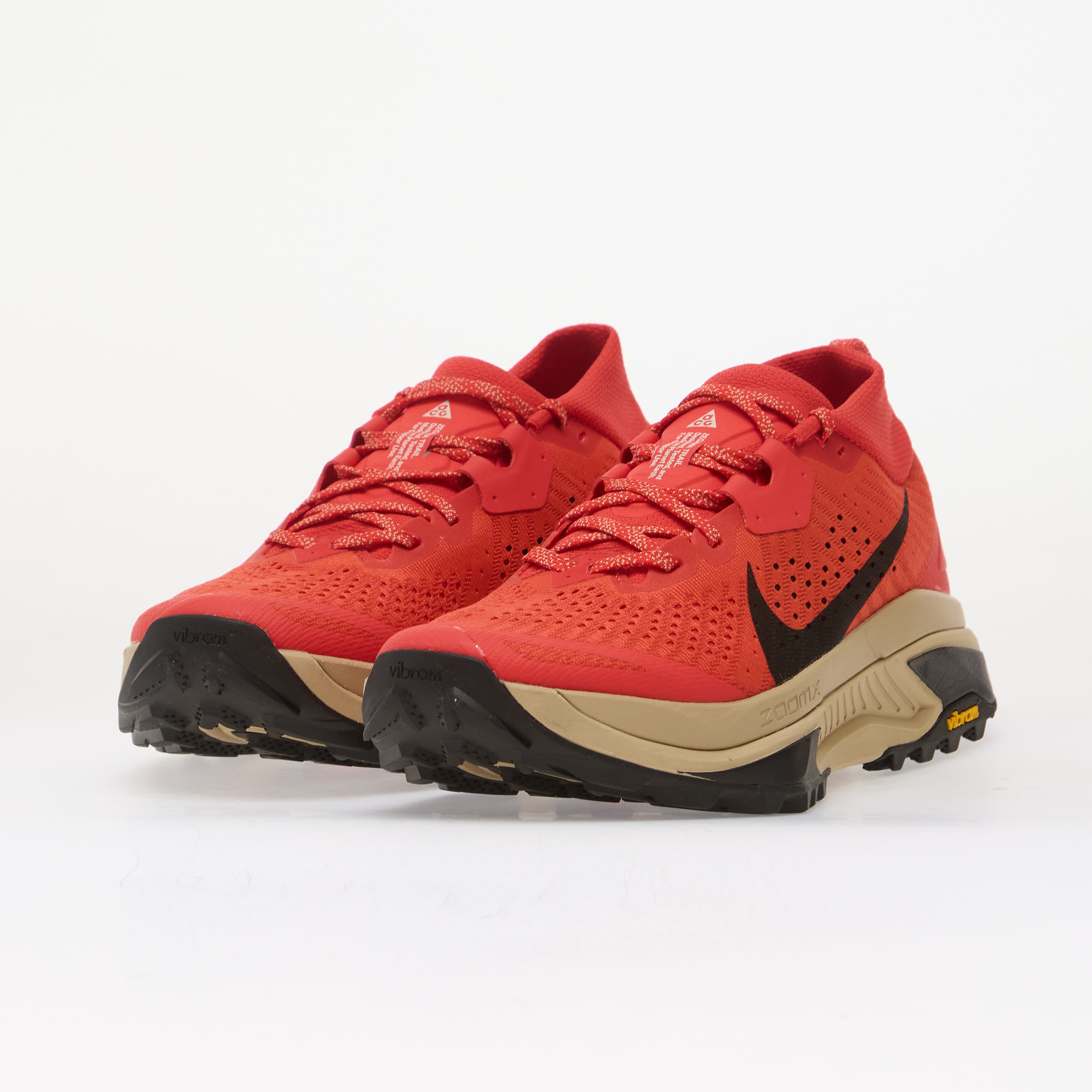 Nike Сникърси ACG Zegama Trail Lt Crimson/ Black-Lt Orewood Brn-Black