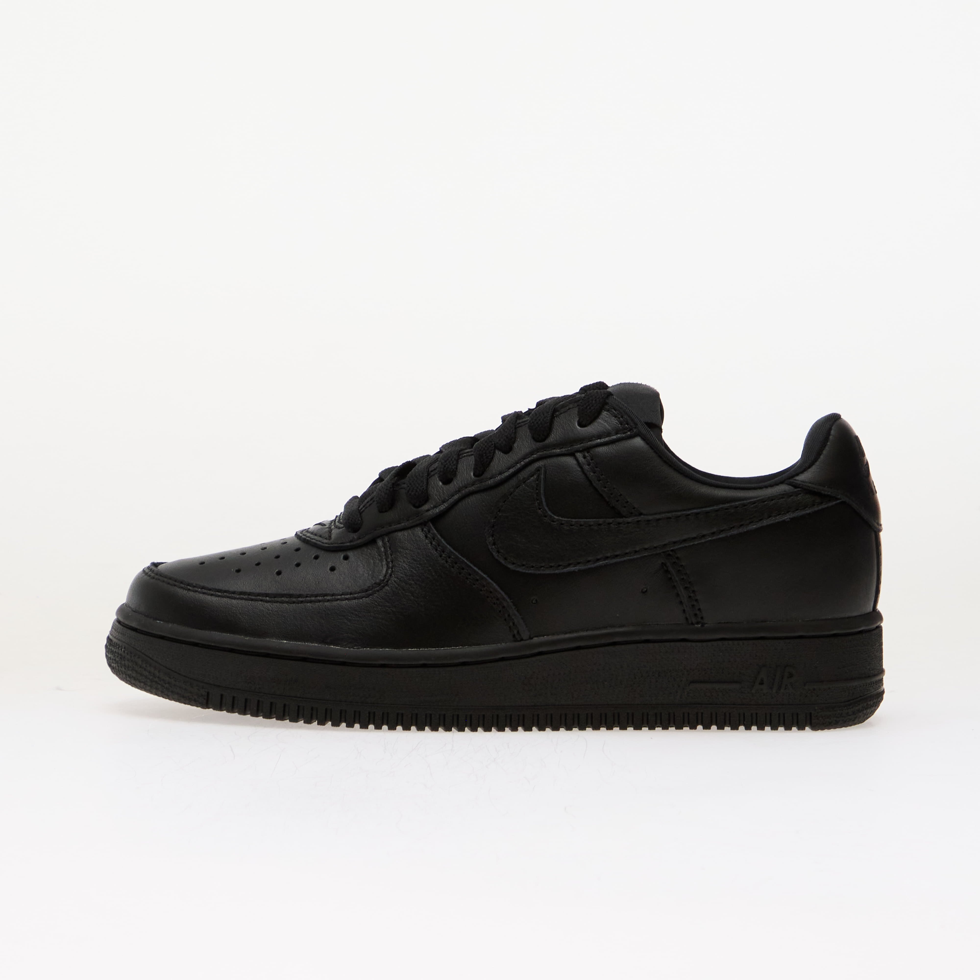 Nike Сникърси Air Force 1 '01 Black/ Black-Black