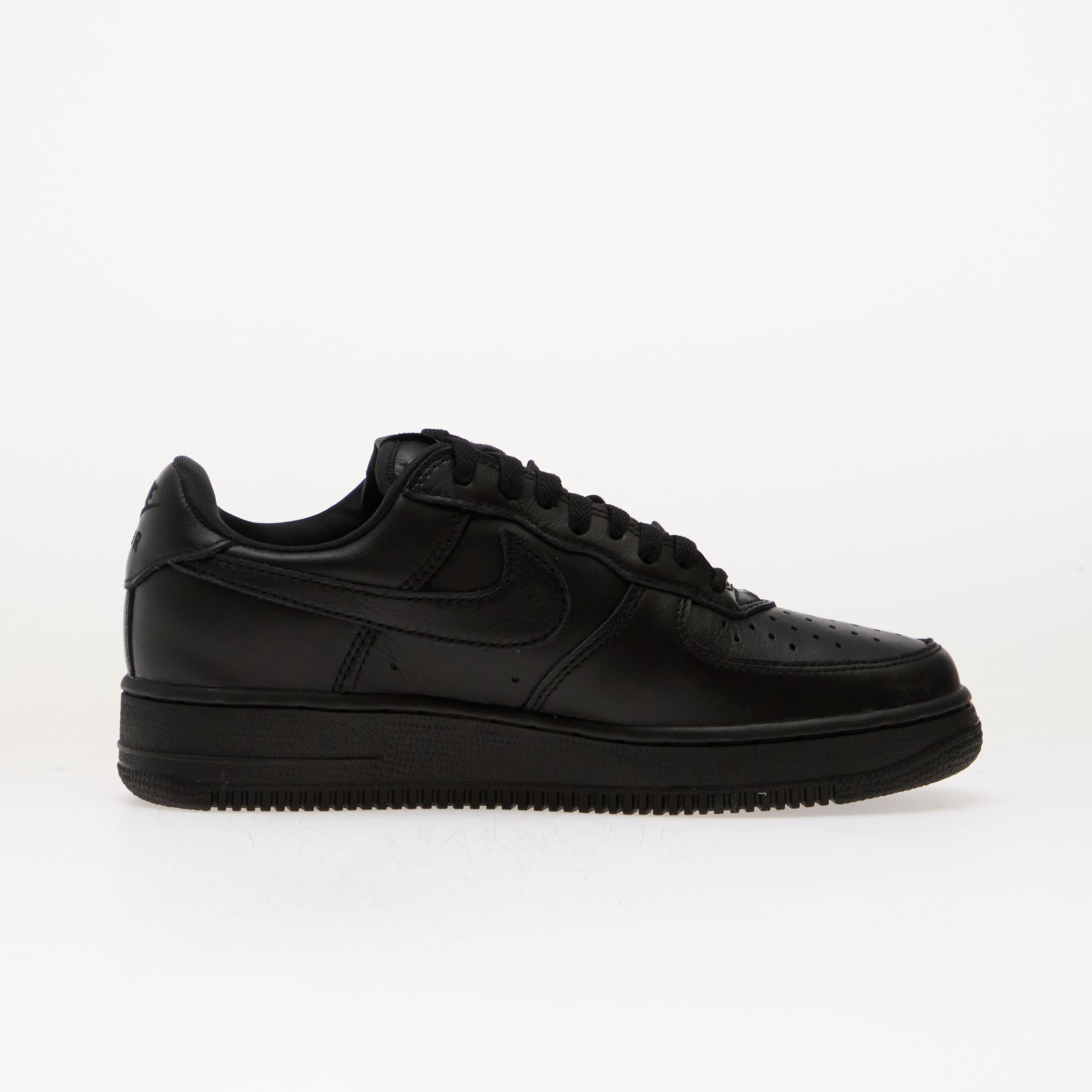 Nike Сникърси Air Force 1 '01 Black/ Black-Black