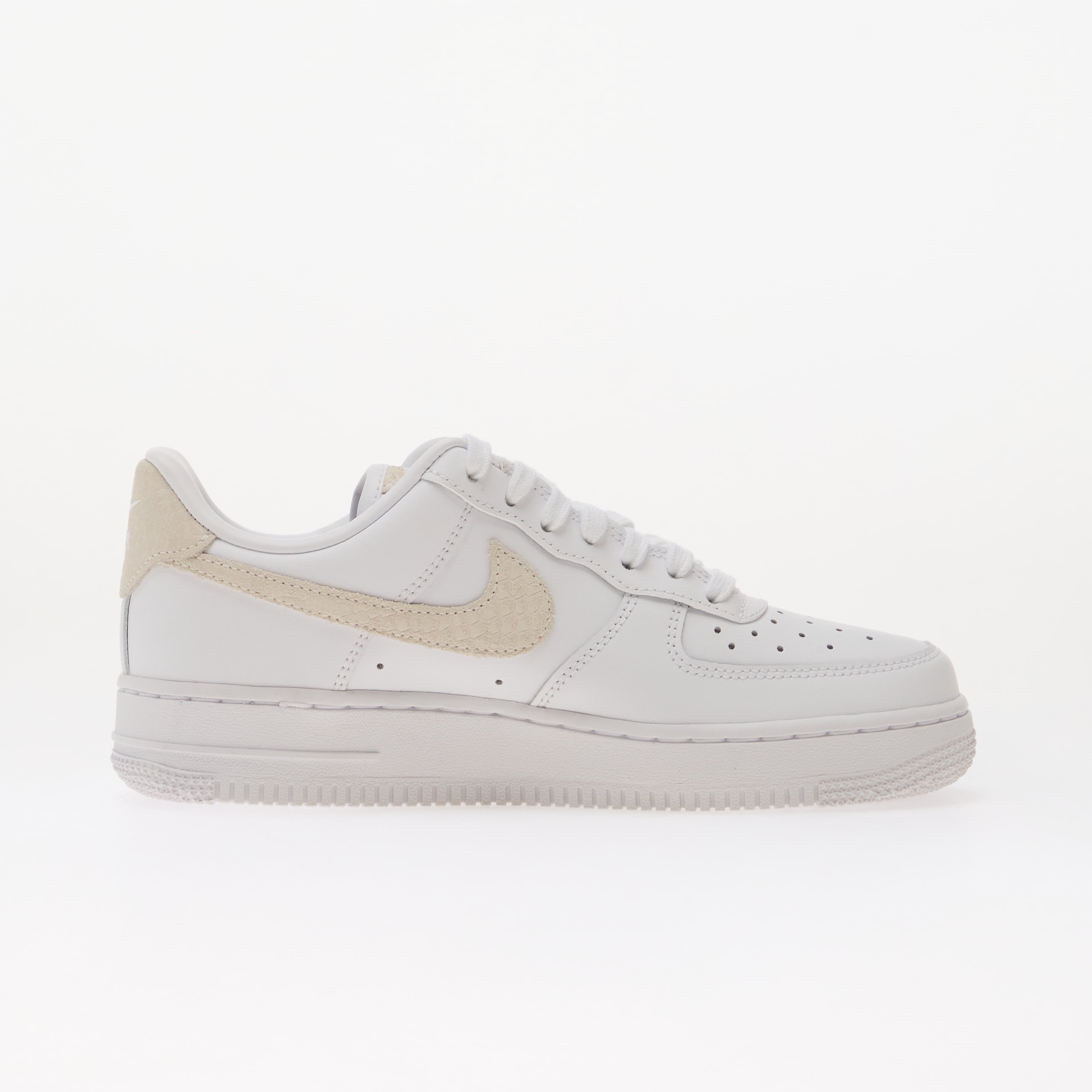 Nike Сникърси Air Force 1 '07 White/ White-Metallic Gold