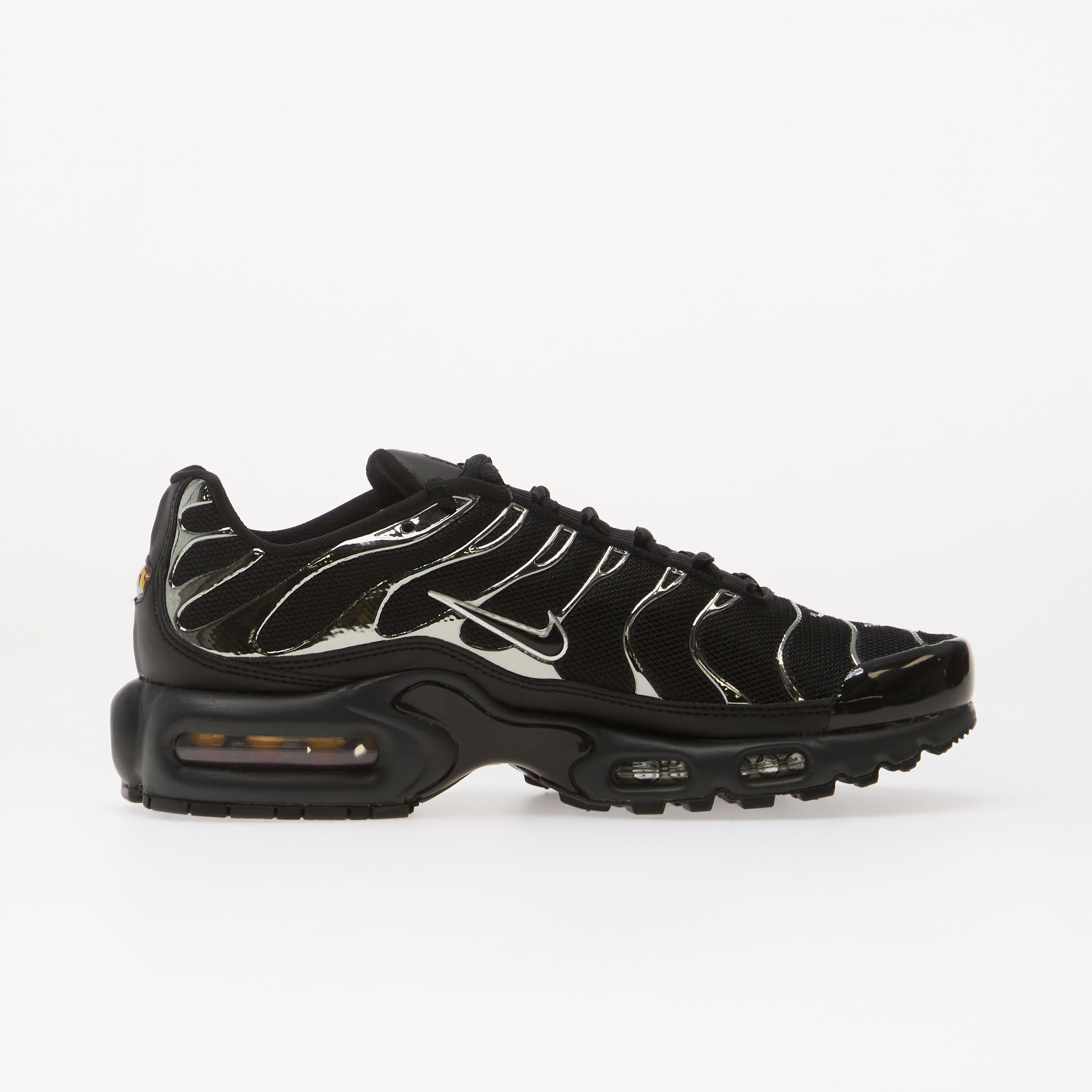 Nike Сникърси Air Max Plus TN SE Black/ Off Noir-Metallic Silver