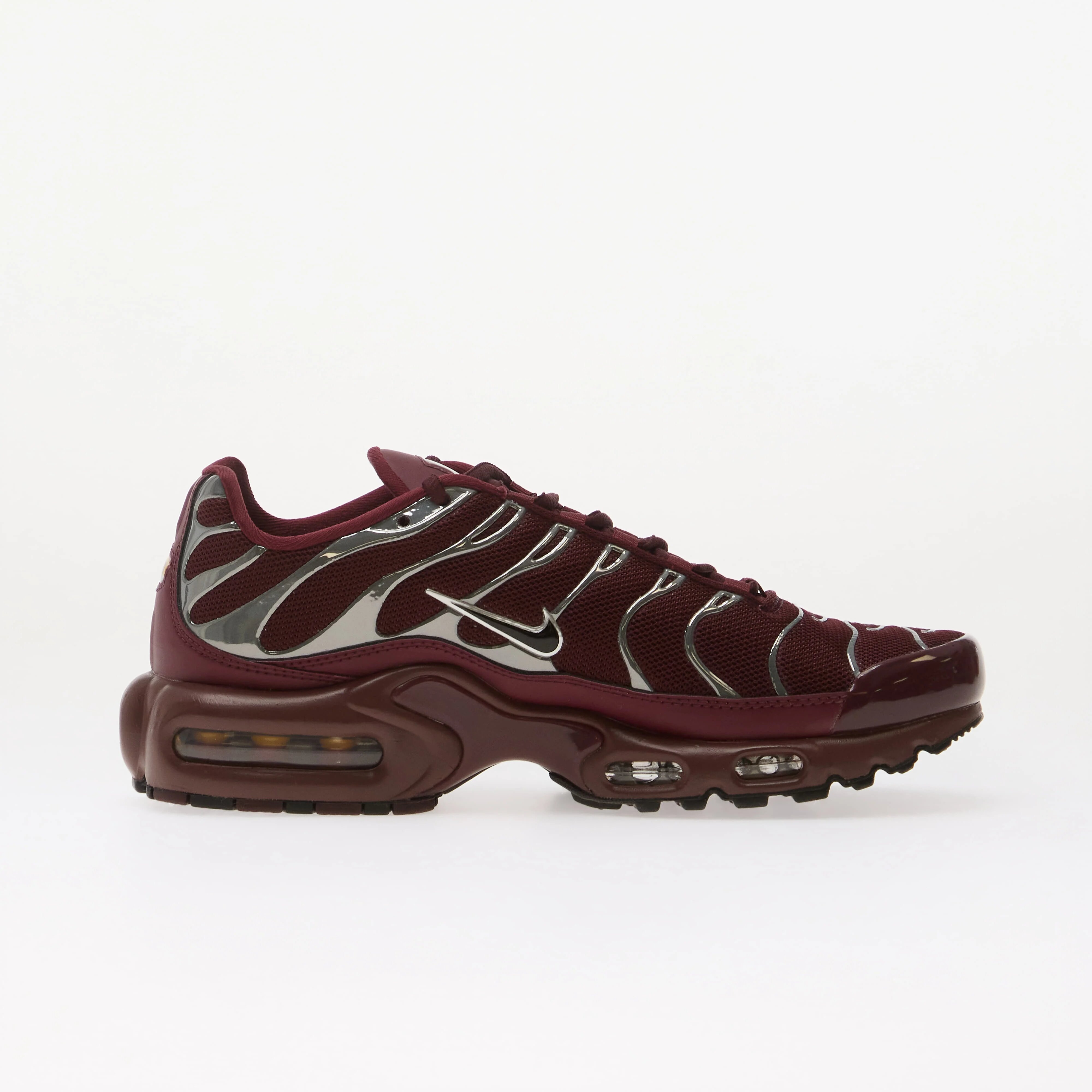 Nike Сникърси Air Max Plus TN SE Night Maroon/ Black-Dark Team Red