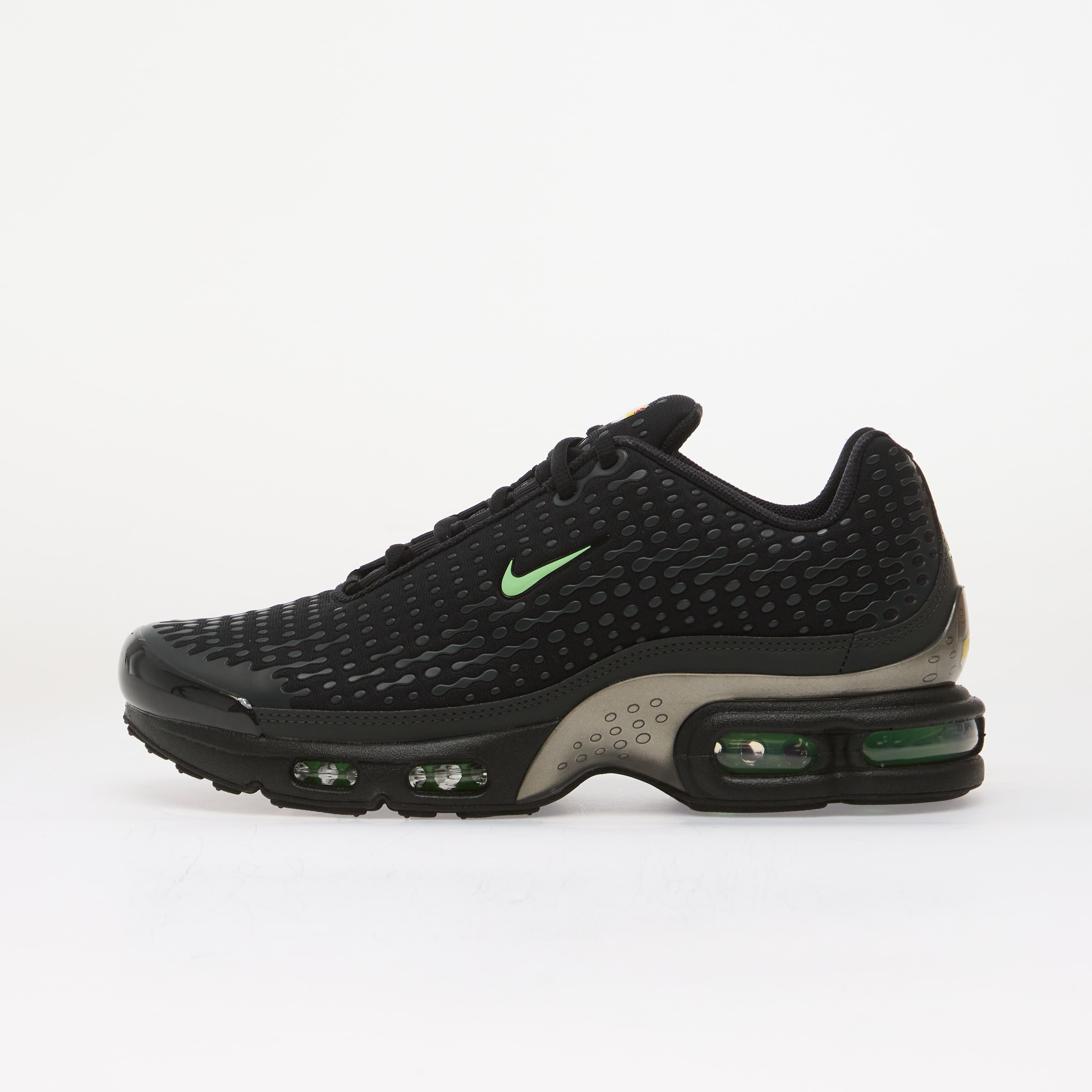 Nike Сникърси Air Max Plus TN VII Black/ Illusion Green-Dk Smoke Grey