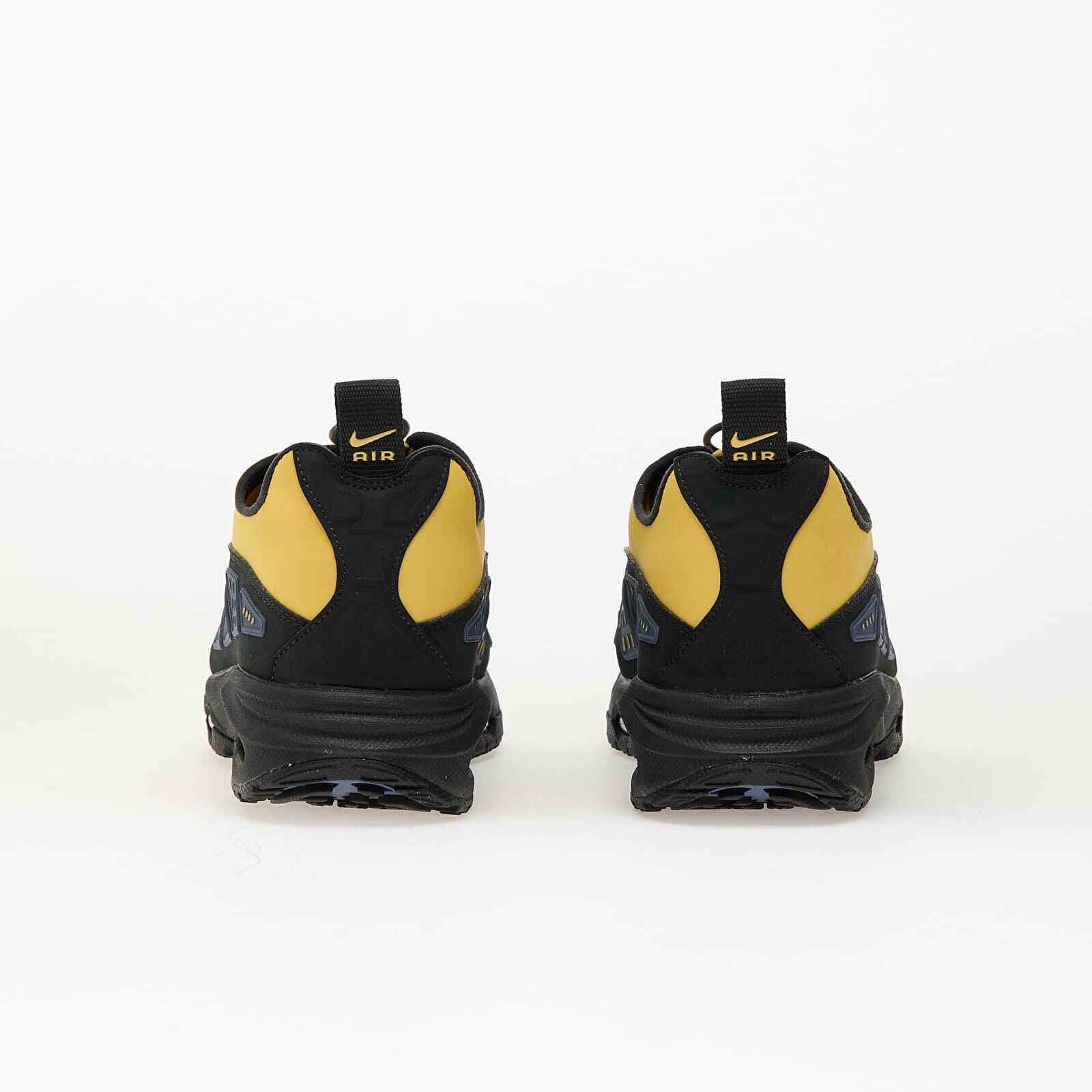 Nike Сникърси Air Max Sndr Saturn Gold/ Off Noir-Diffused Blue-Black