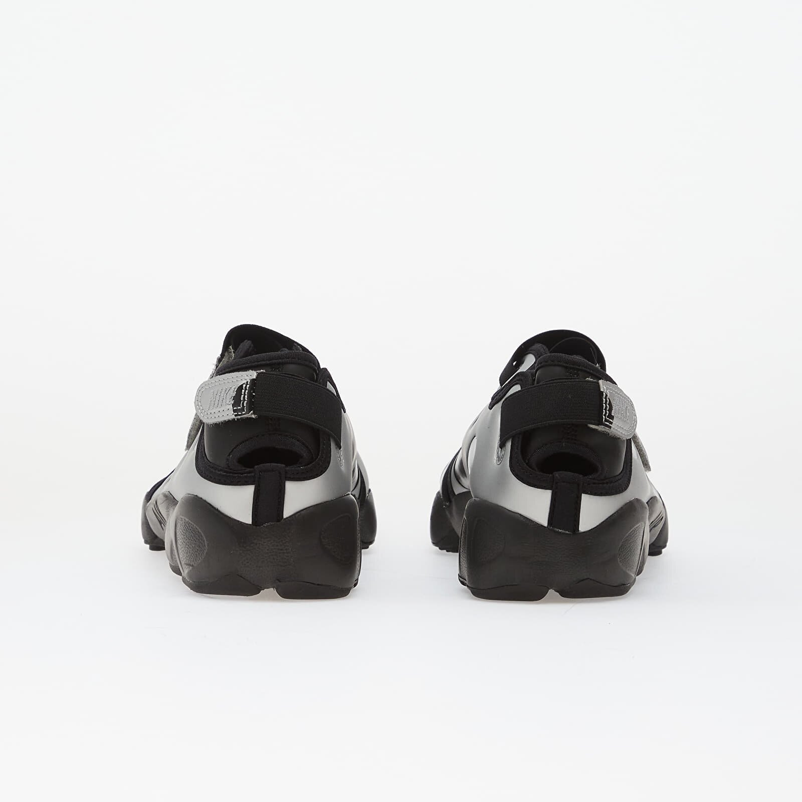 Nike Сникърси Air Rift Dot Black/ Black-Metallic Silver