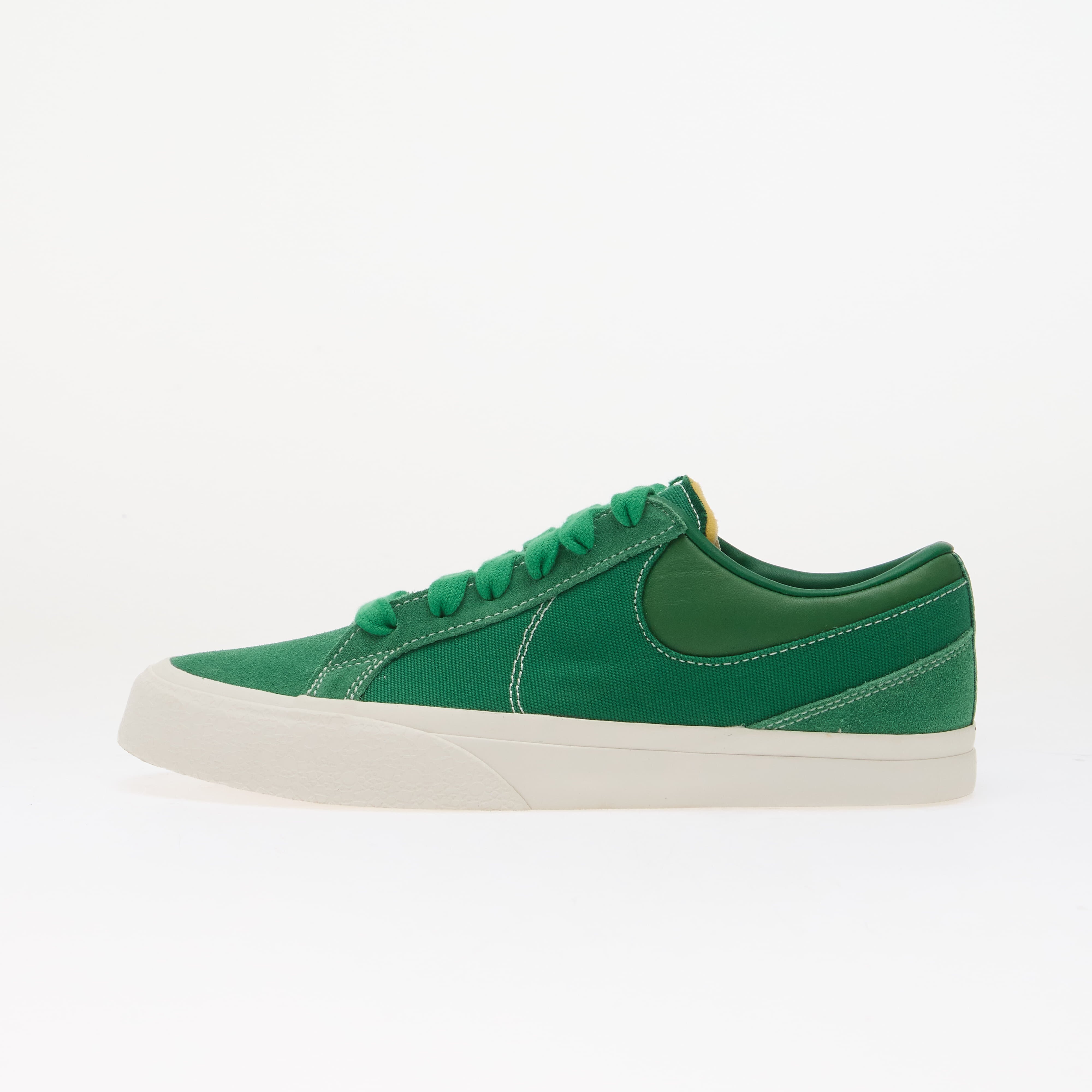 Nike Сникърси Blazy Pine Green/ Pine Green-Sail-White