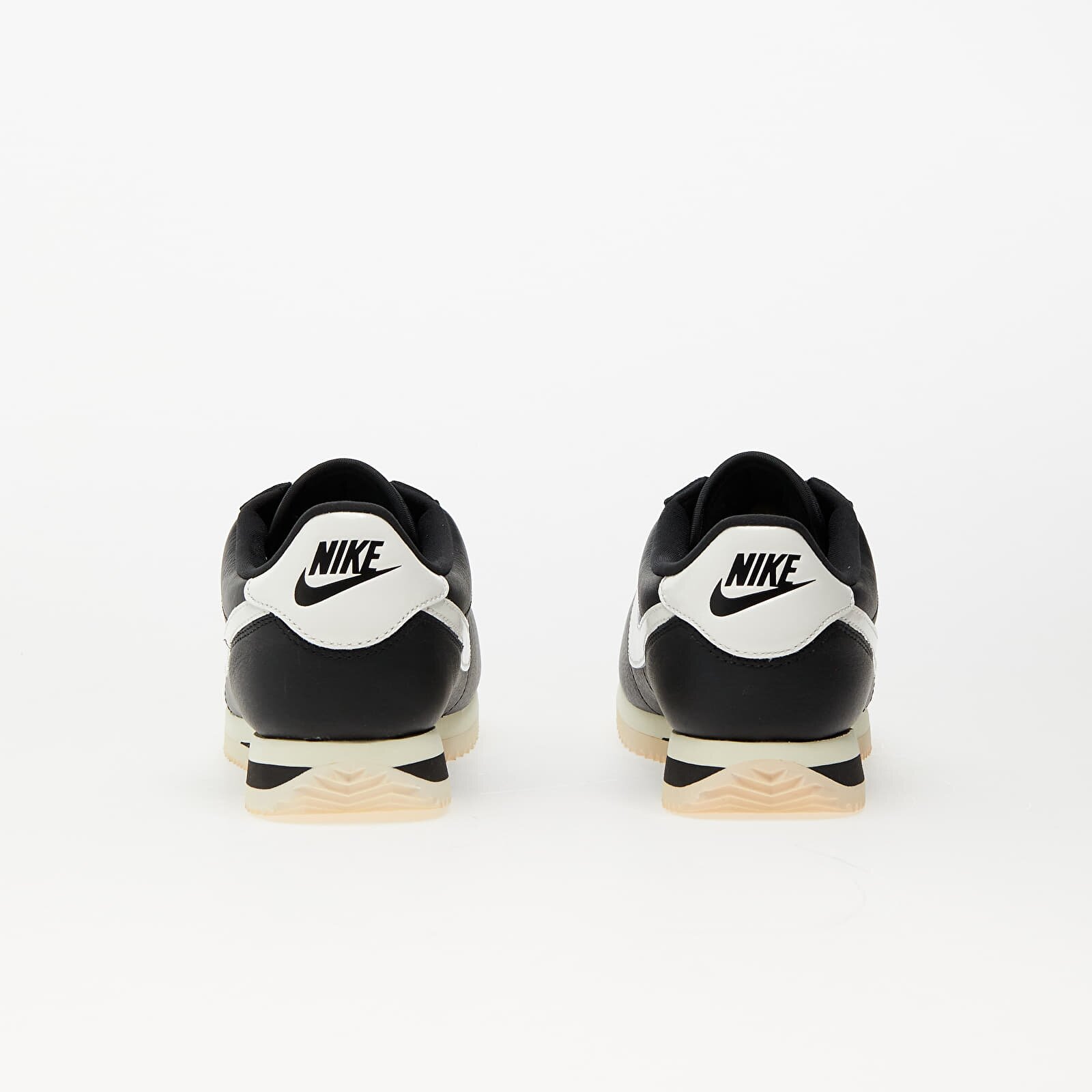Nike Сникърси Cortez 23 Premium Black/ Sail-Alabaster