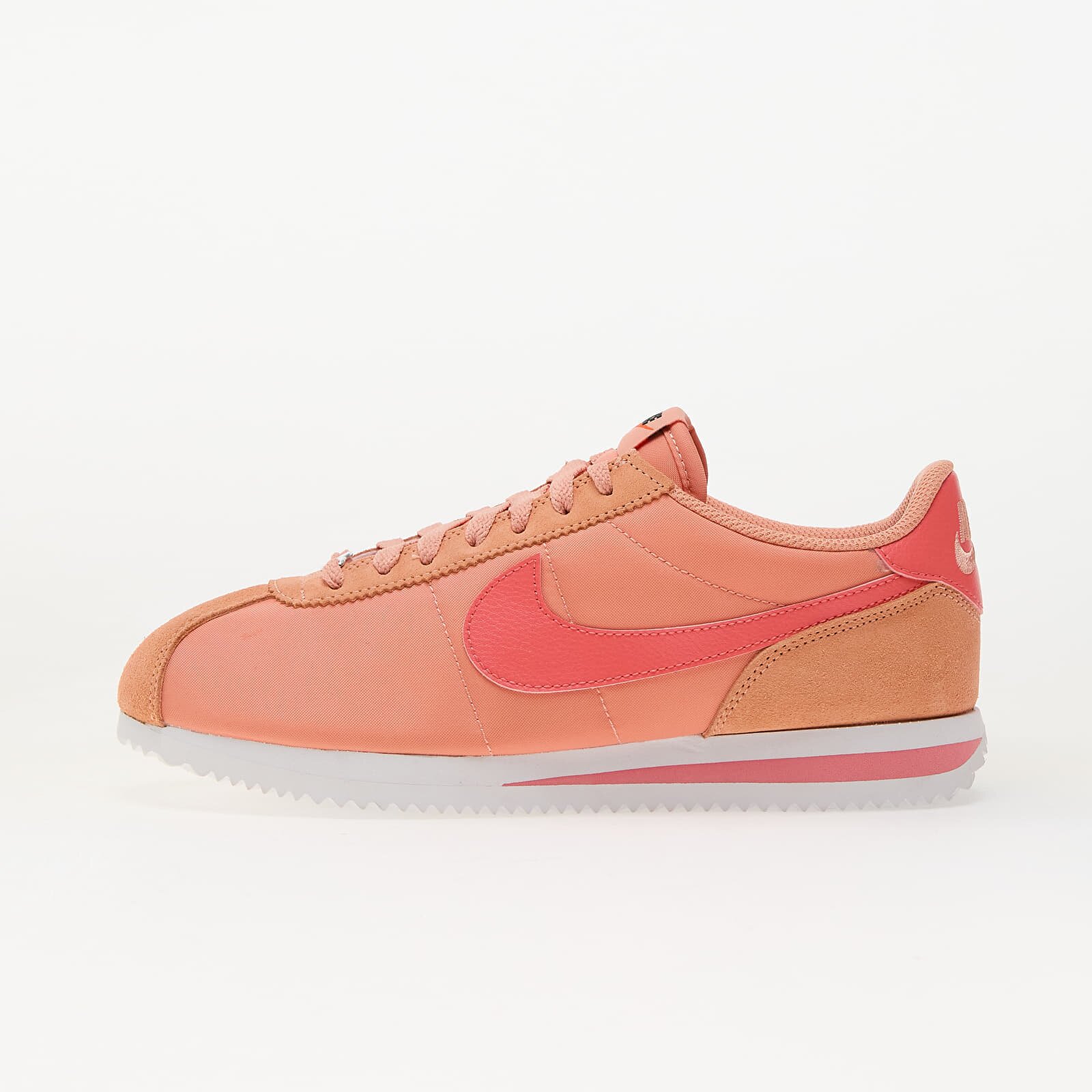 Nike Сникърси Cortez Textile Apricot Agate/ Magic Ember-White