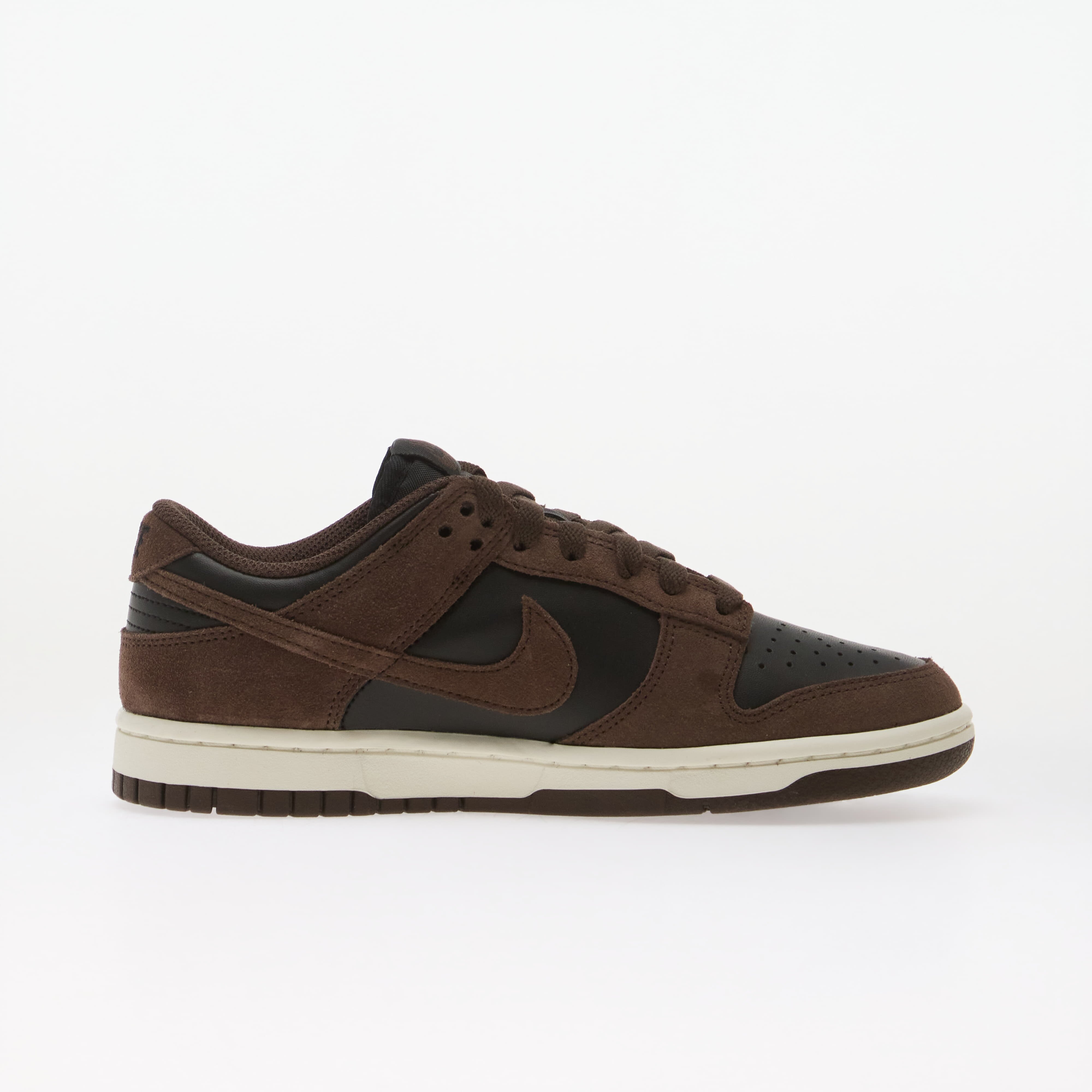 Nike Сникърси Dunk Low Suede Black/ Baroque Brown-Sail-Metallic Silver