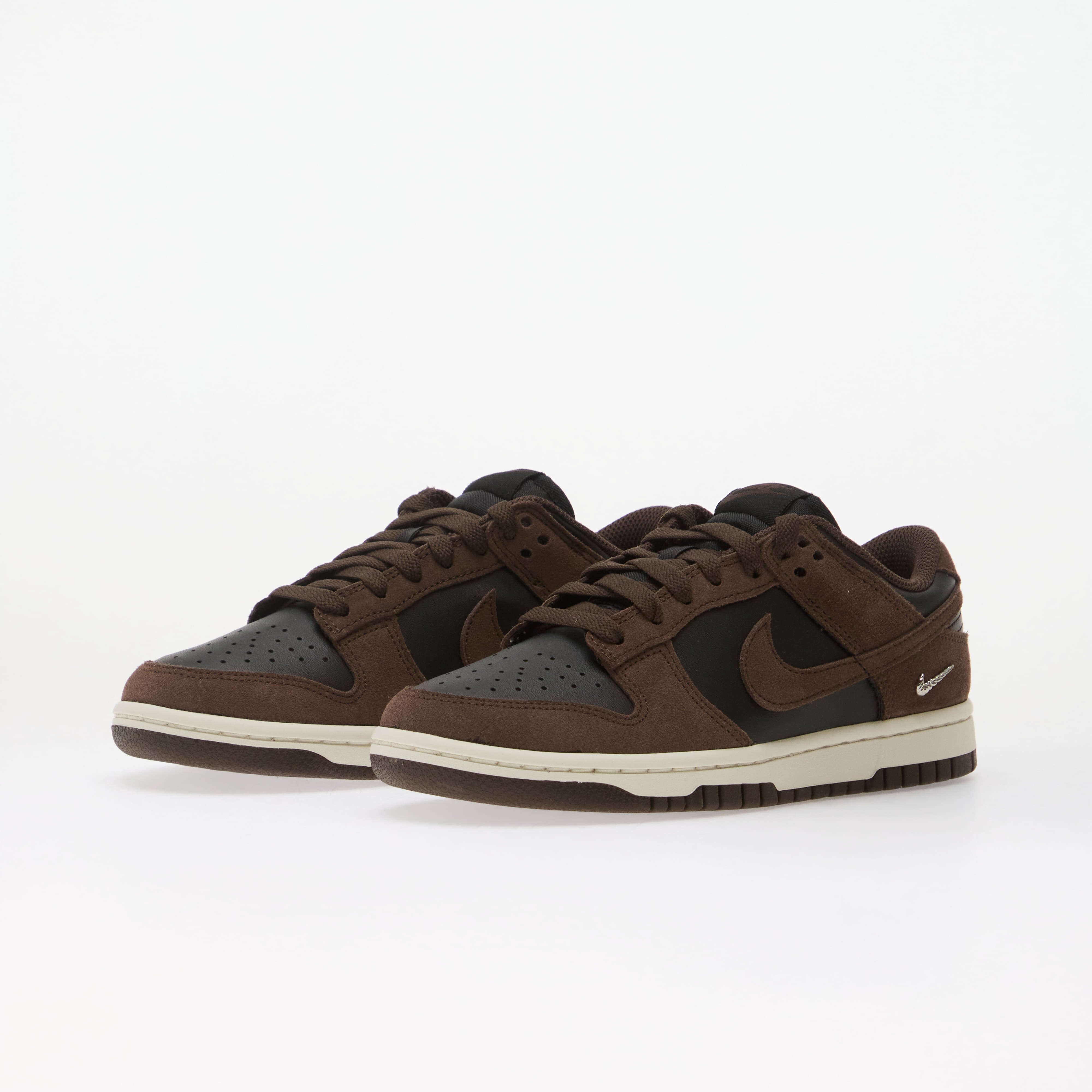 Nike Сникърси Dunk Low Suede Black/ Baroque Brown-Sail-Metallic Silver