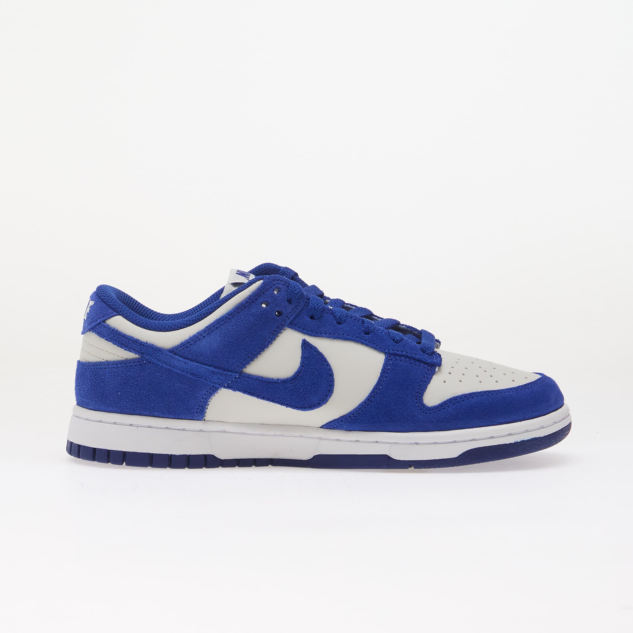 Nike Сникърси Dunk Low Suede Old Royal/ Old Royal-Photon Dust-White