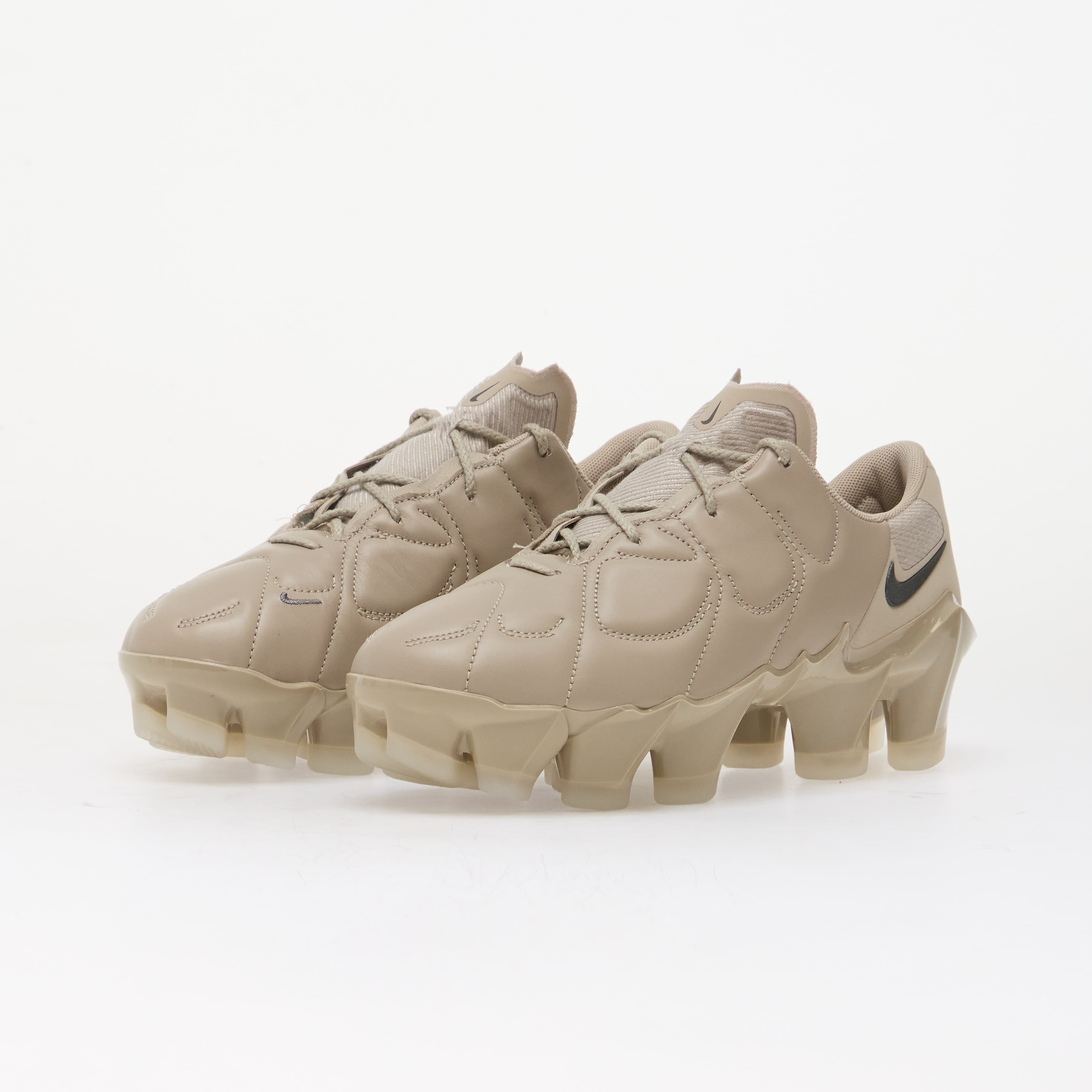 Nike Сникърси First Sight Mirage Cream II/ Metallic Dark Grey-Clear