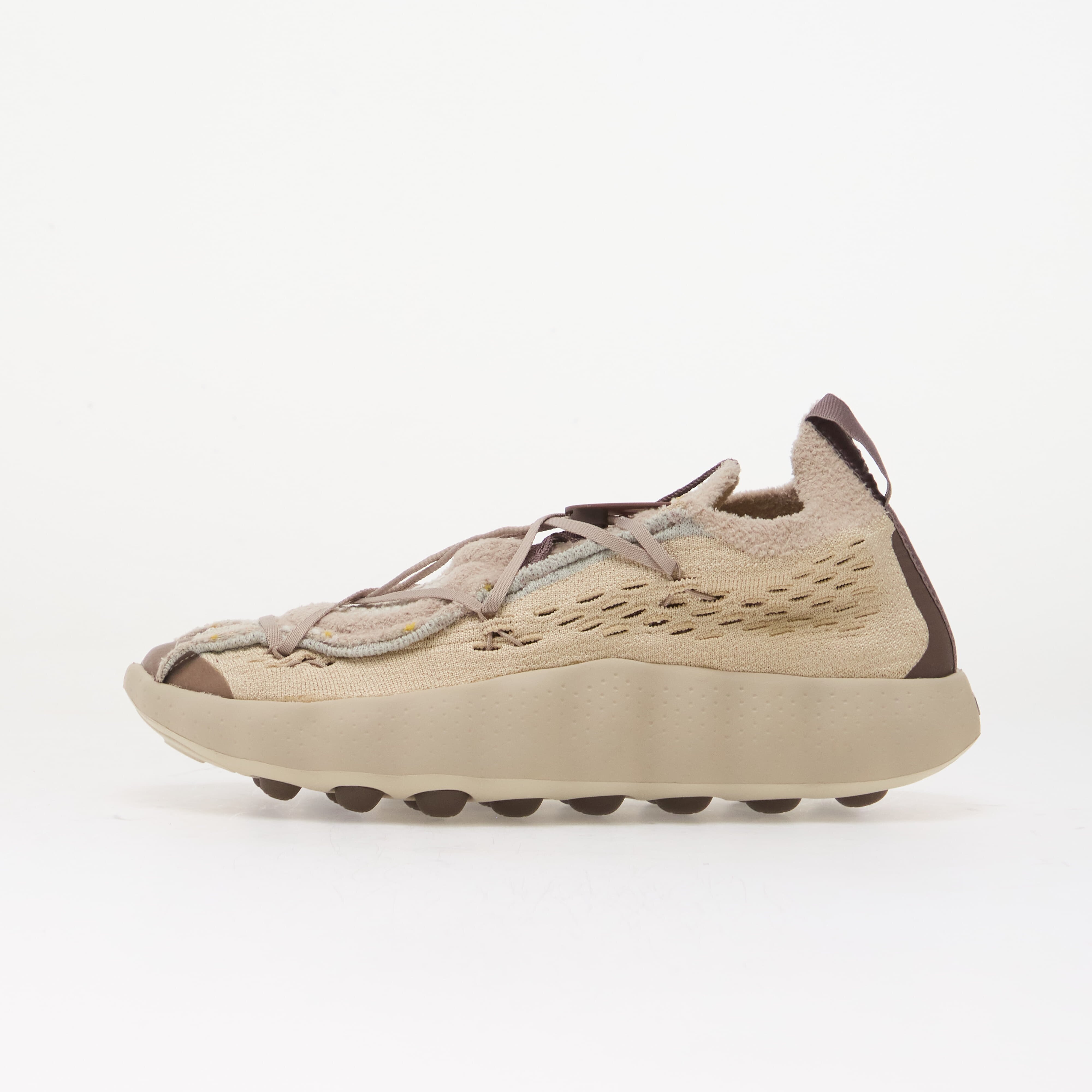 Nike Сникърси Mind 002 Flyknit Sanddrift/ Fossil Rose-Plum Eclipse