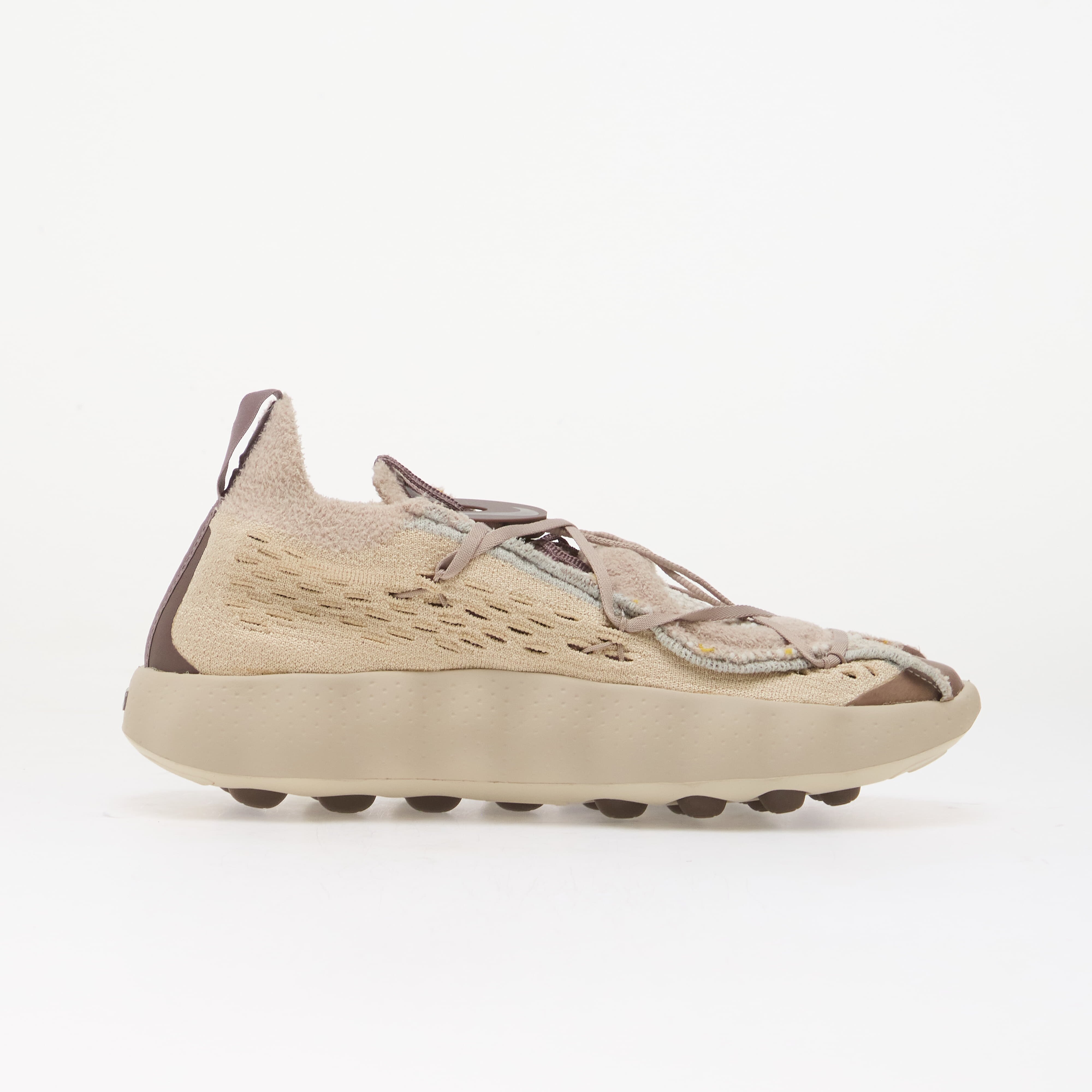 Nike Сникърси Mind 002 Flyknit Sanddrift/ Fossil Rose-Plum Eclipse