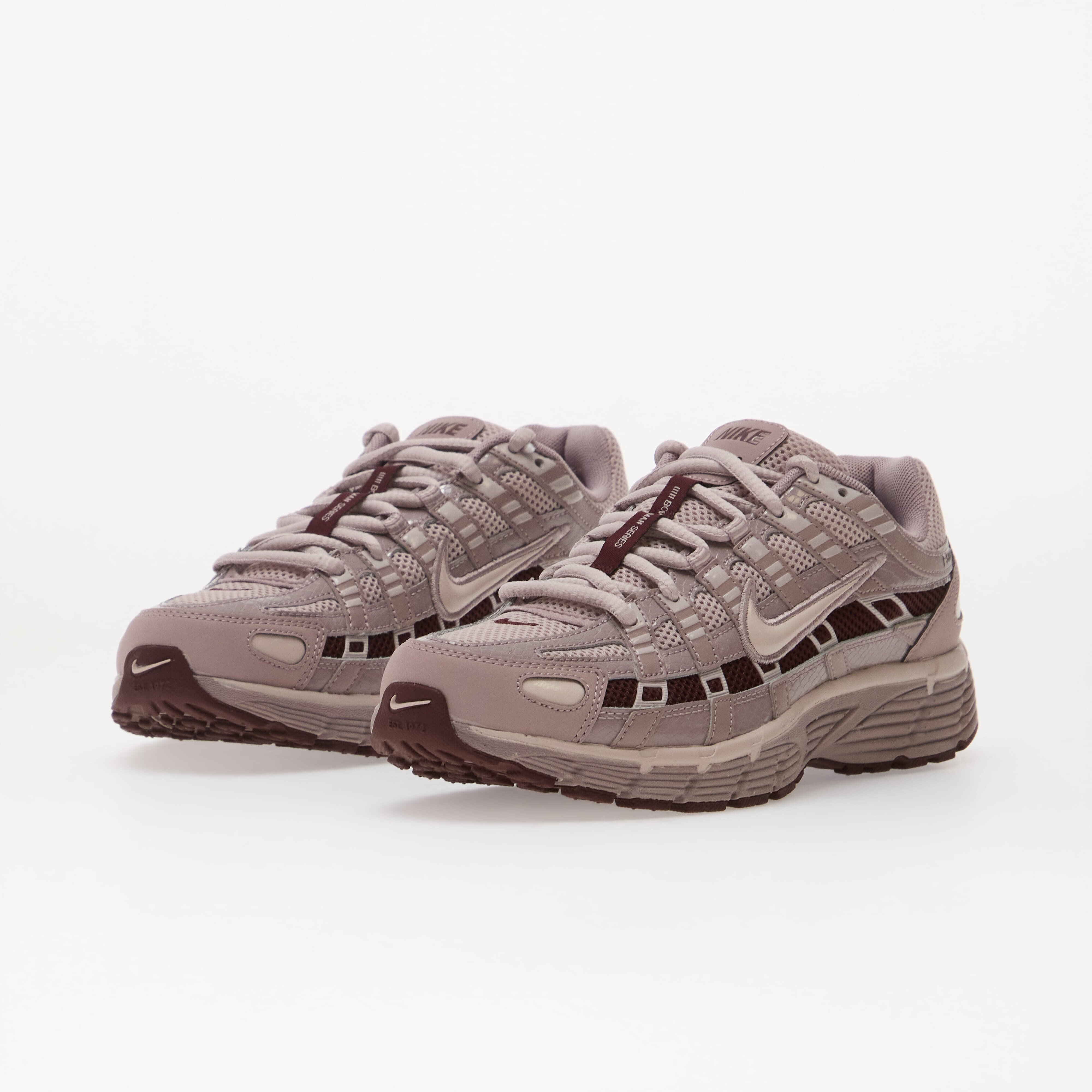 Nike Сникърси P-6000 Lt Violet Ore/ Platinum Violet