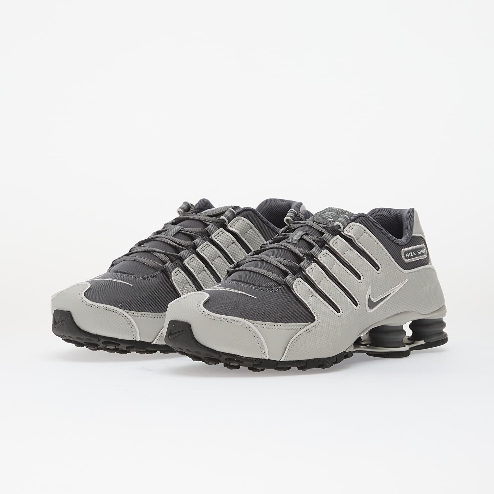 Nike Сникърси Shox Nz Se Smoke Grey/ Smoke Grey-Grey Fog-Off White
