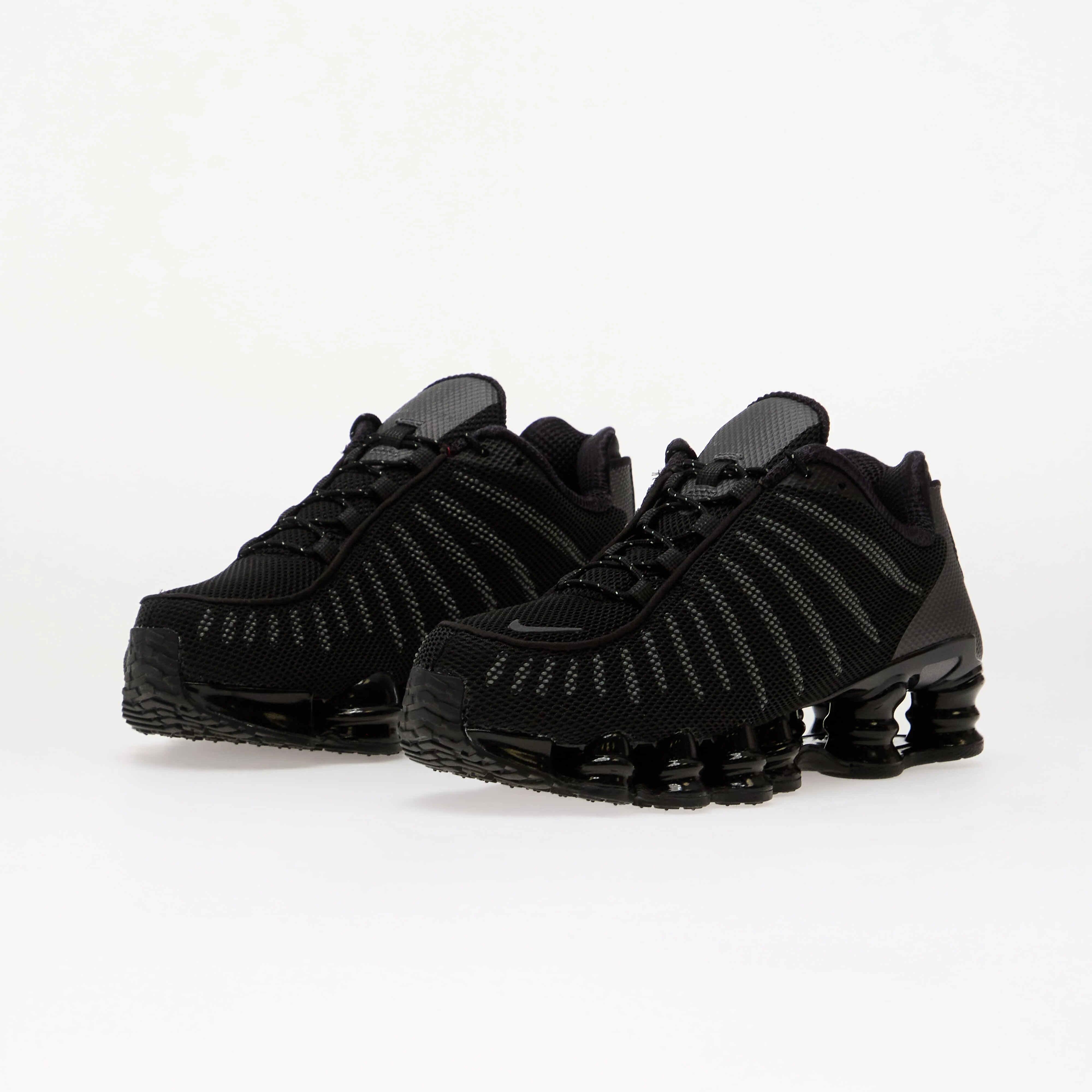 Nike Сникърси Shox TL SE Black/ Mtlc Dark Grey-Dk Smoke Grey