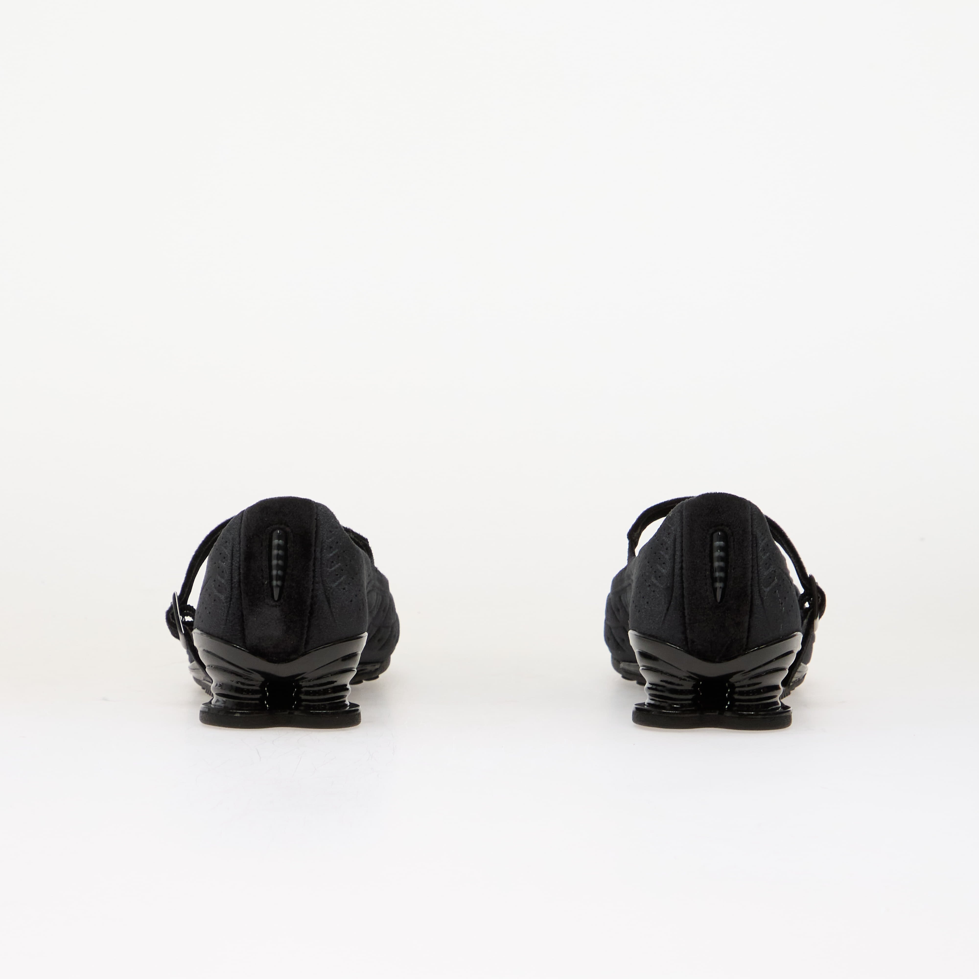 Nike Сникърси Shox Z Calistra Velvet Black/ Black-Black