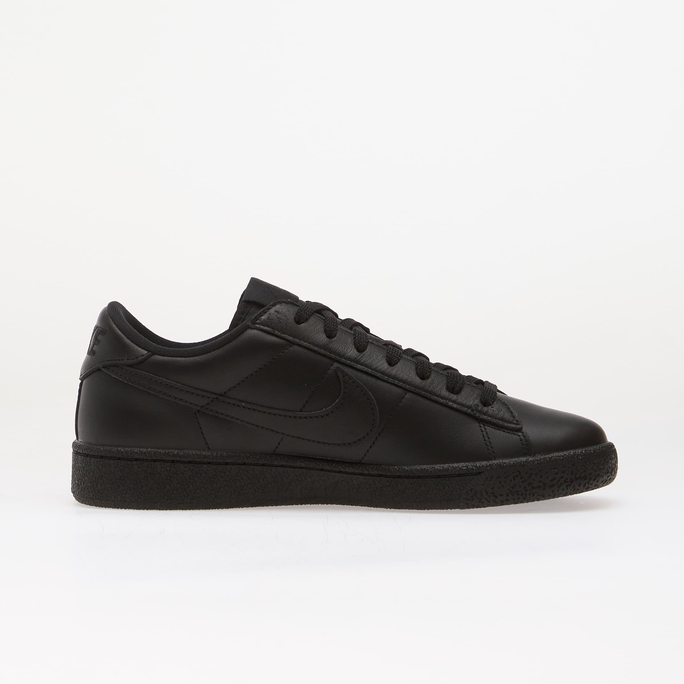 Nike Сникърси Tennis Classic Black/ Black-Black