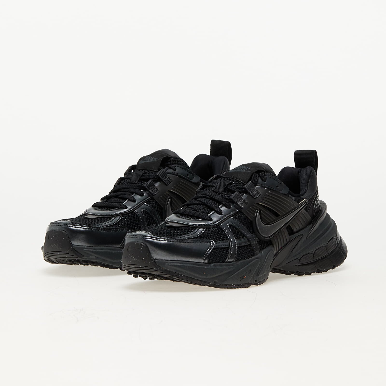 Nike Сникърси V2K Run Black/ Dk Smoke Grey-Anthracite