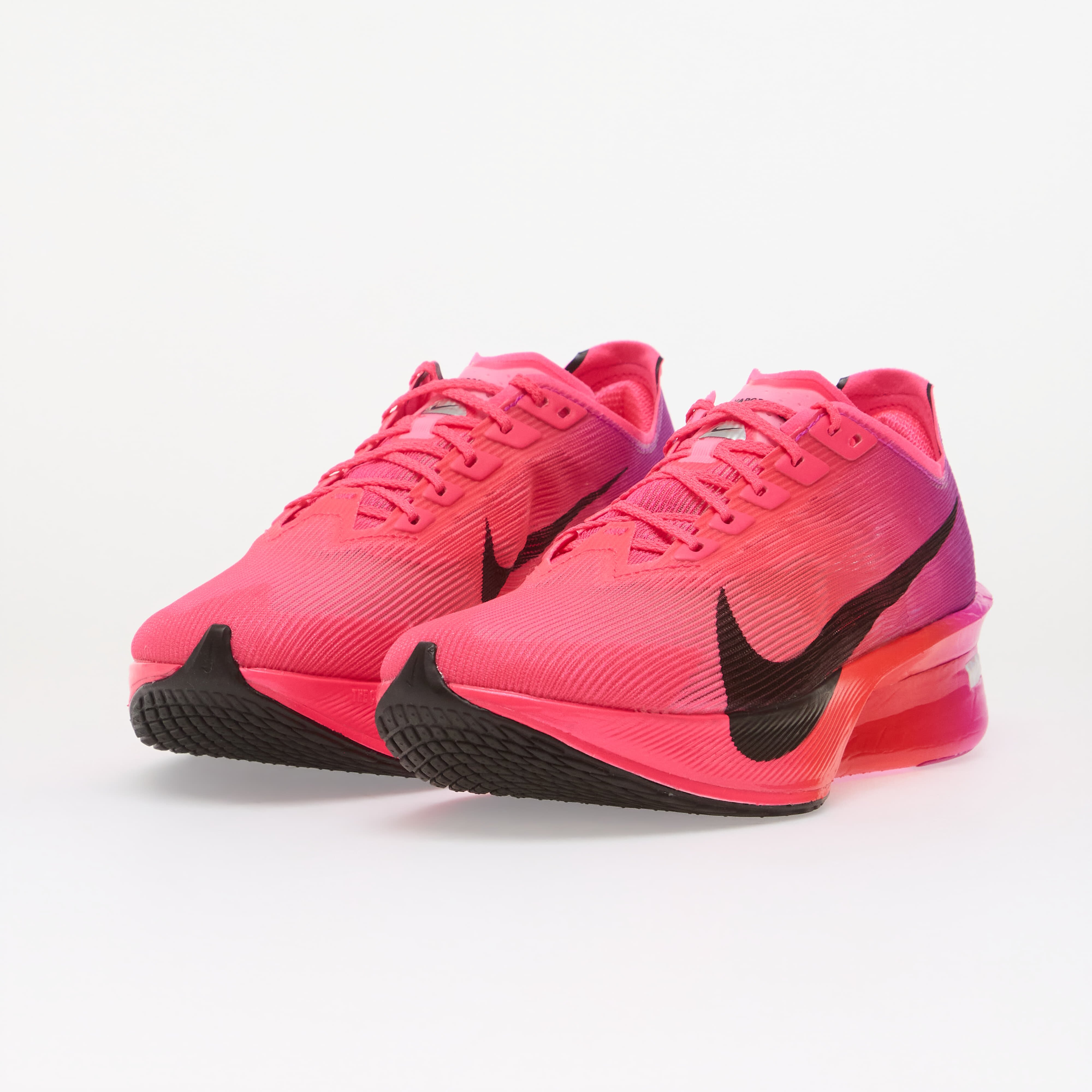 Nike Сникърси Vaporfly 4 Hyper Pink/ Black-Fuchsia Blast