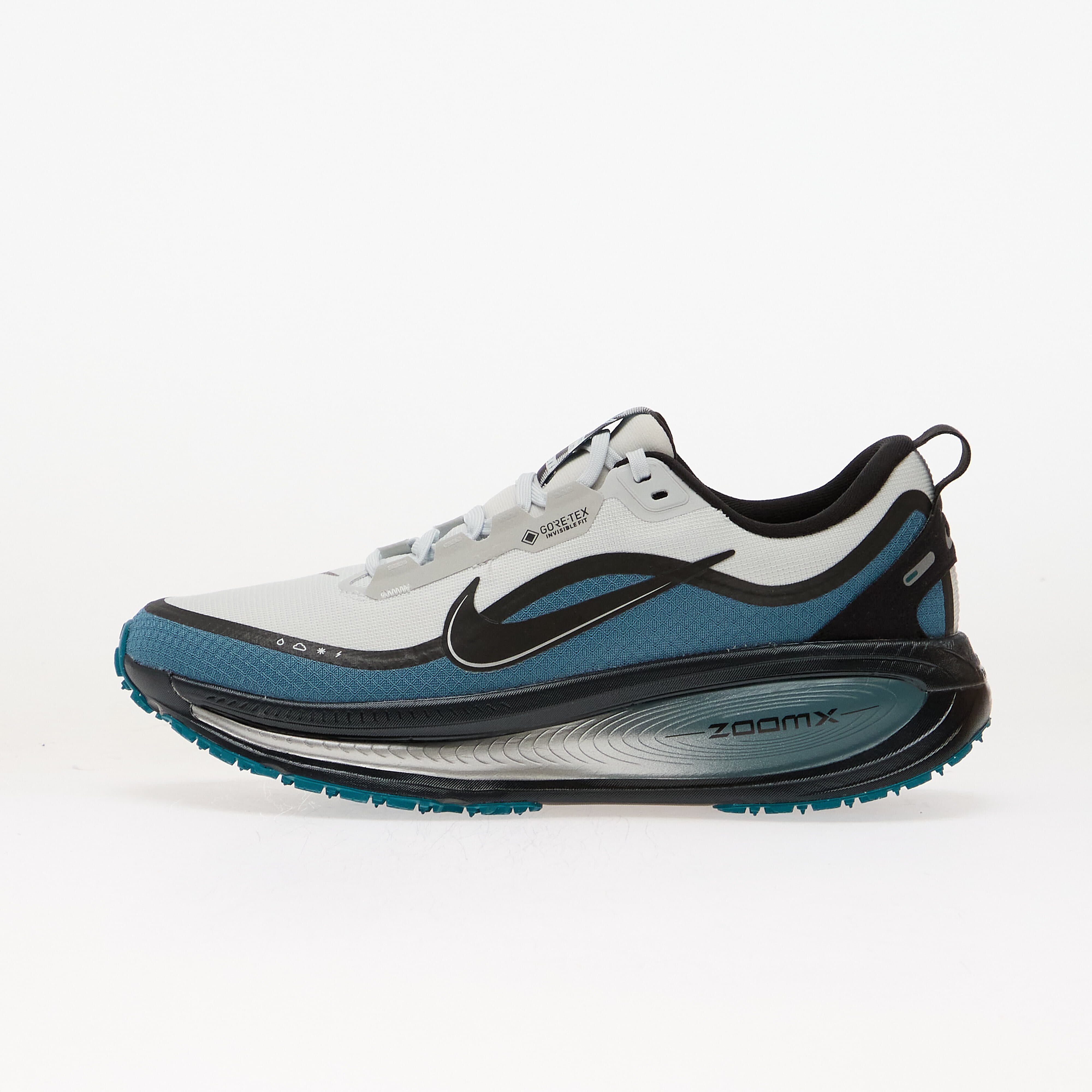 Nike Сникърси Vomero 18 GORE-TEX Off White/ Black-Smokey Blue
