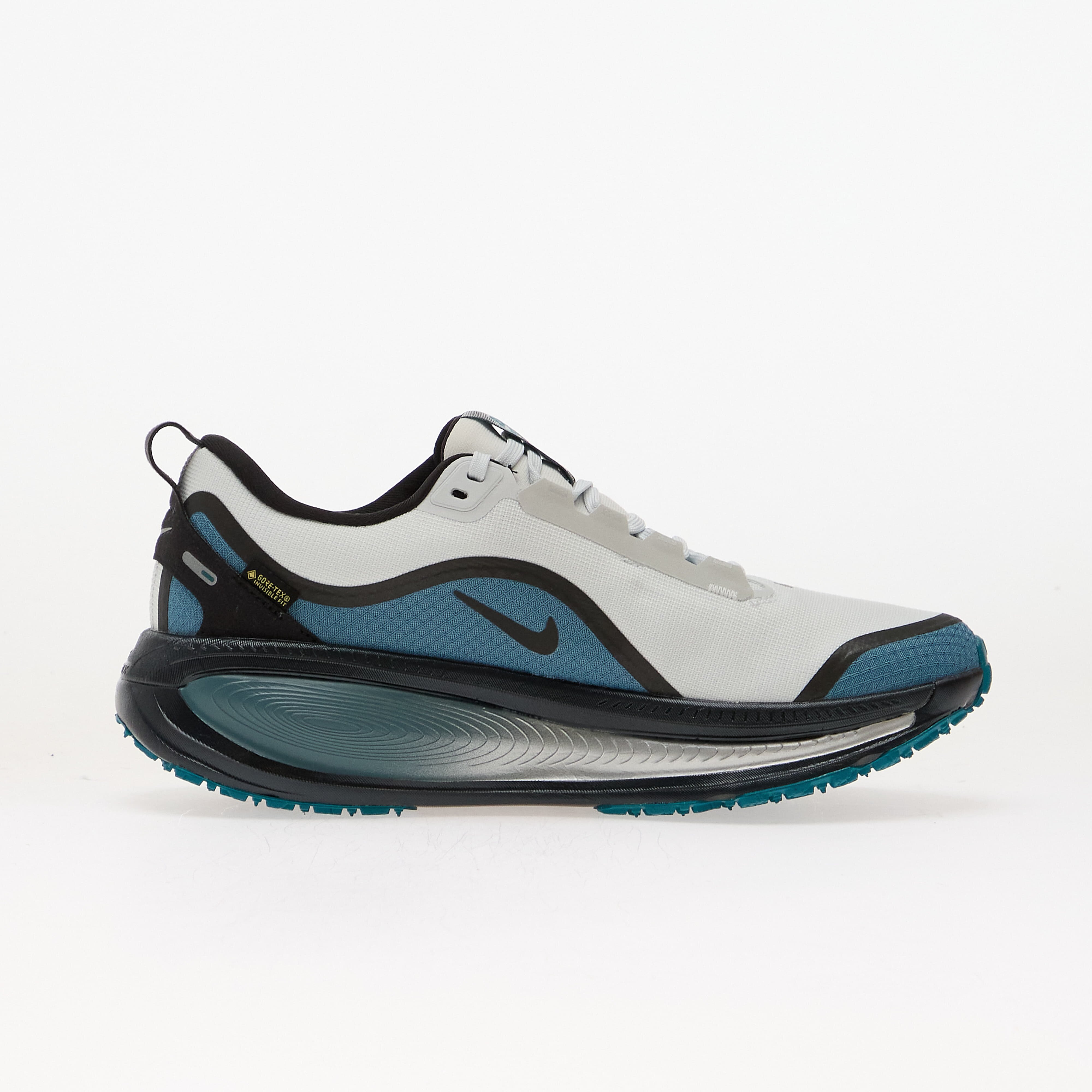 Nike Сникърси Vomero 18 GORE-TEX Off White/ Black-Smokey Blue