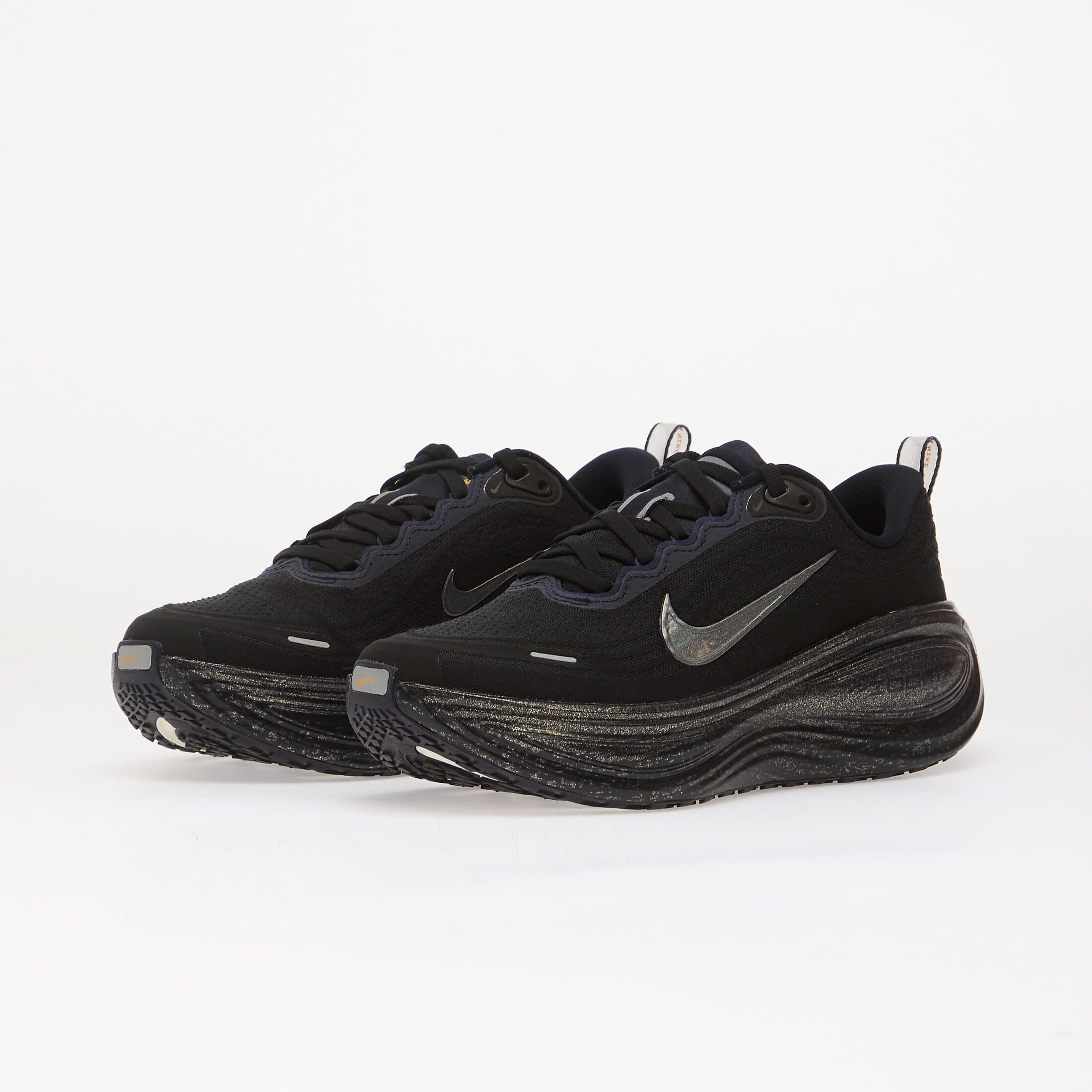 Nike Сникърси Vomero Plus "Keely Hodgkinson" Pitch Blue/ Black-Blur-Blackened Blue