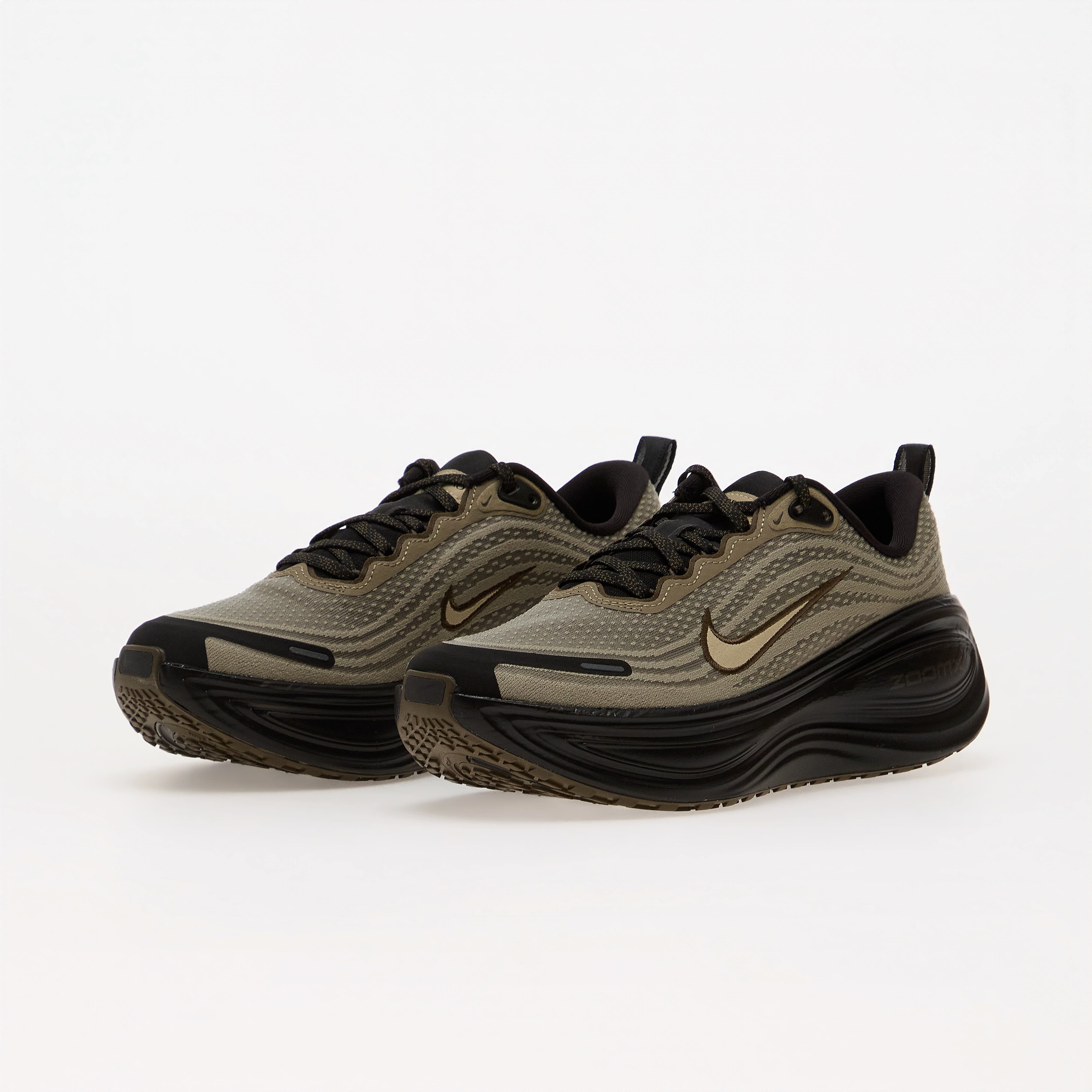 Nike Сникърси Vomero Plus Matte Olive/ Black-Desert Khaki