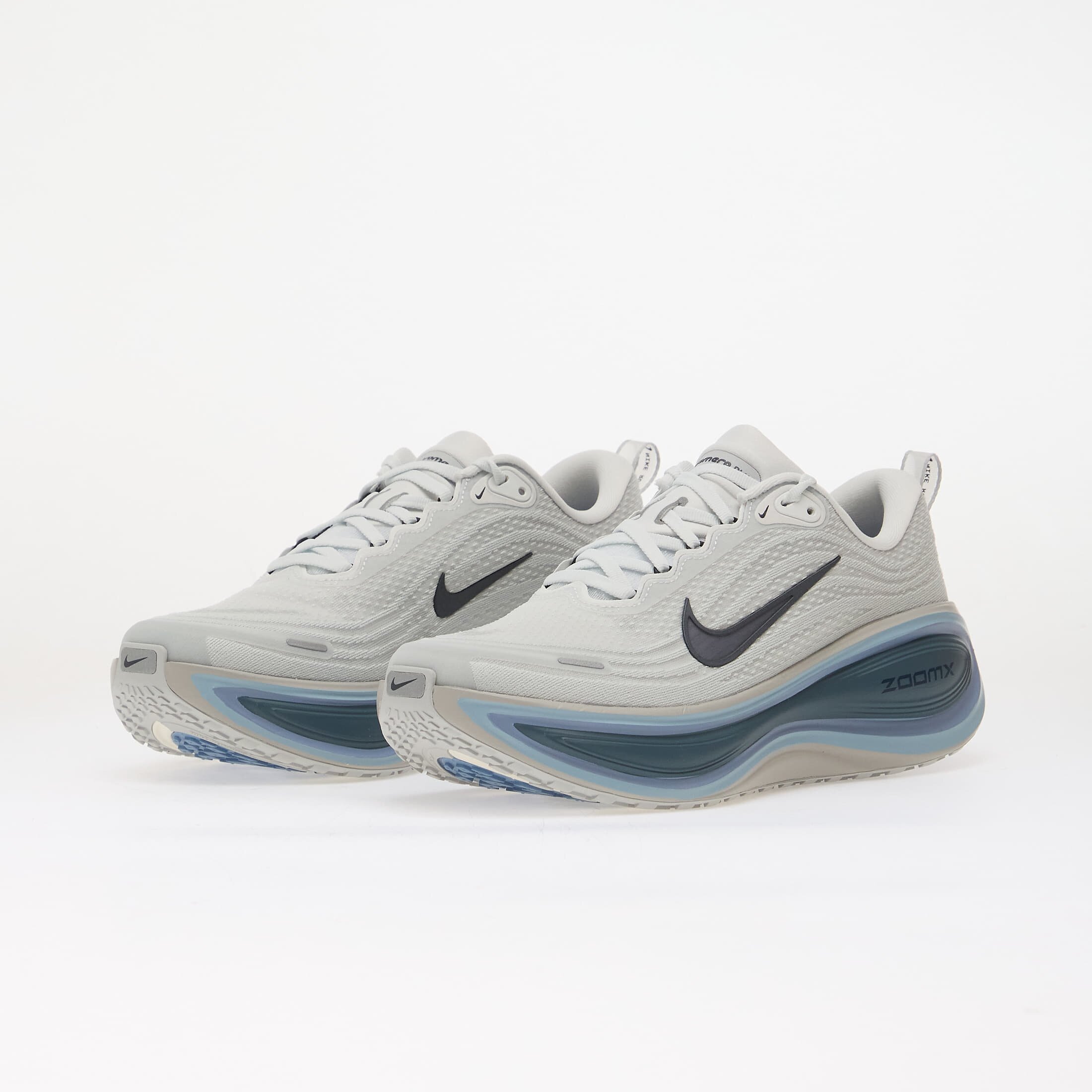 Nike Сникърси Vomero Plus Off White/ Obsidian-Grey Fog-Thunderstorm