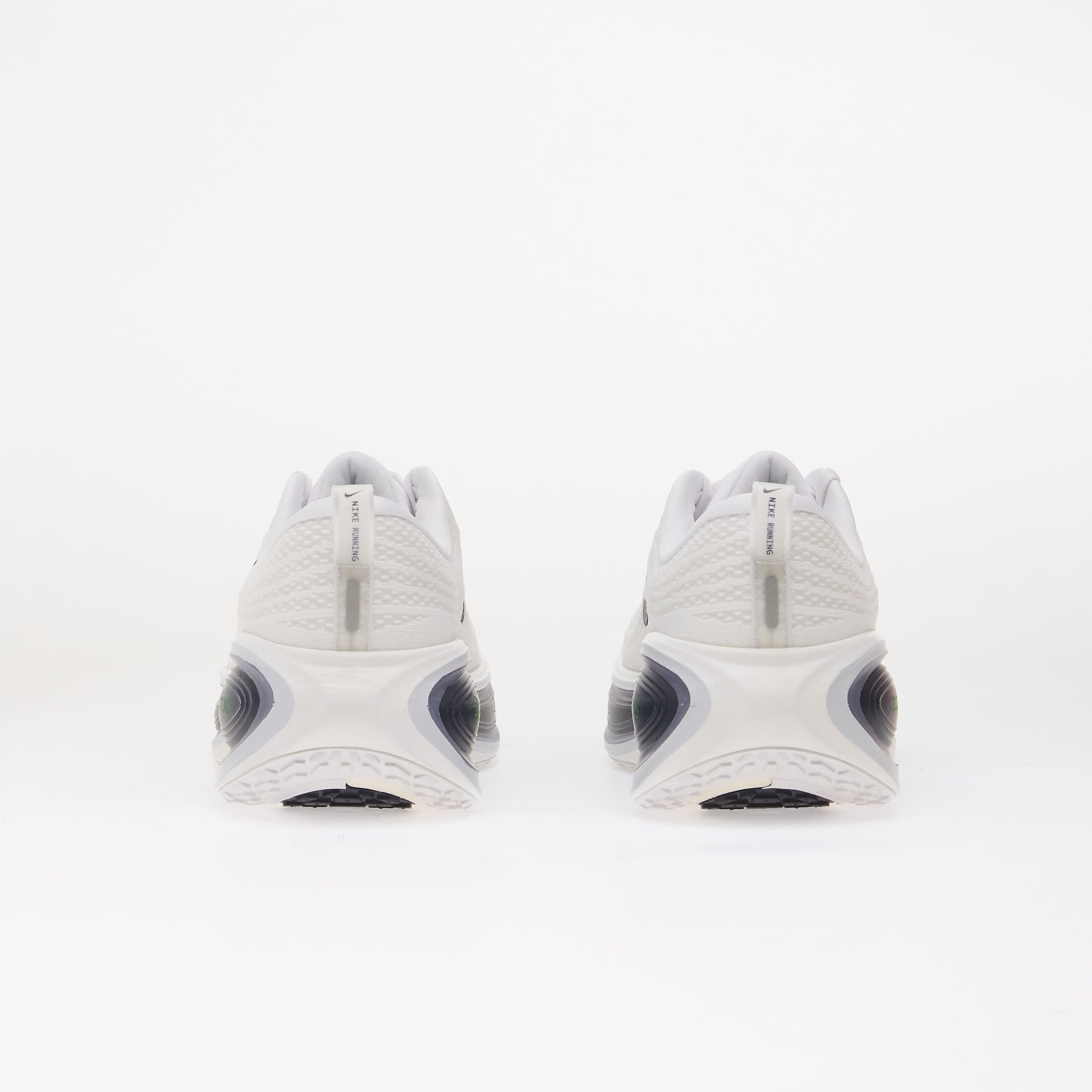 Nike Сникърси Vomero Plus White/ Midnight Navy-Green Spark