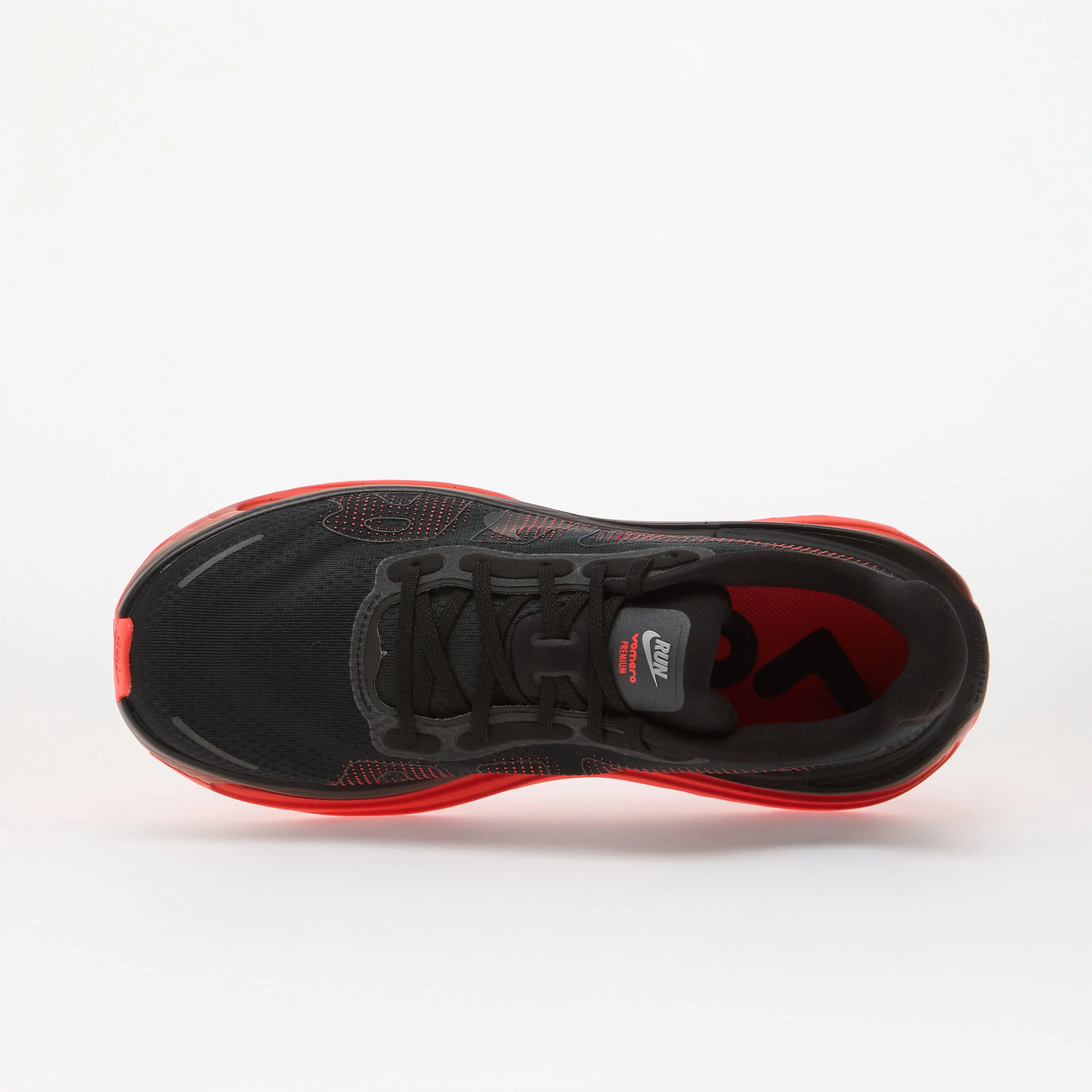 Nike Сникърси Vomero Premium Black/ Black/ Bright Crimson